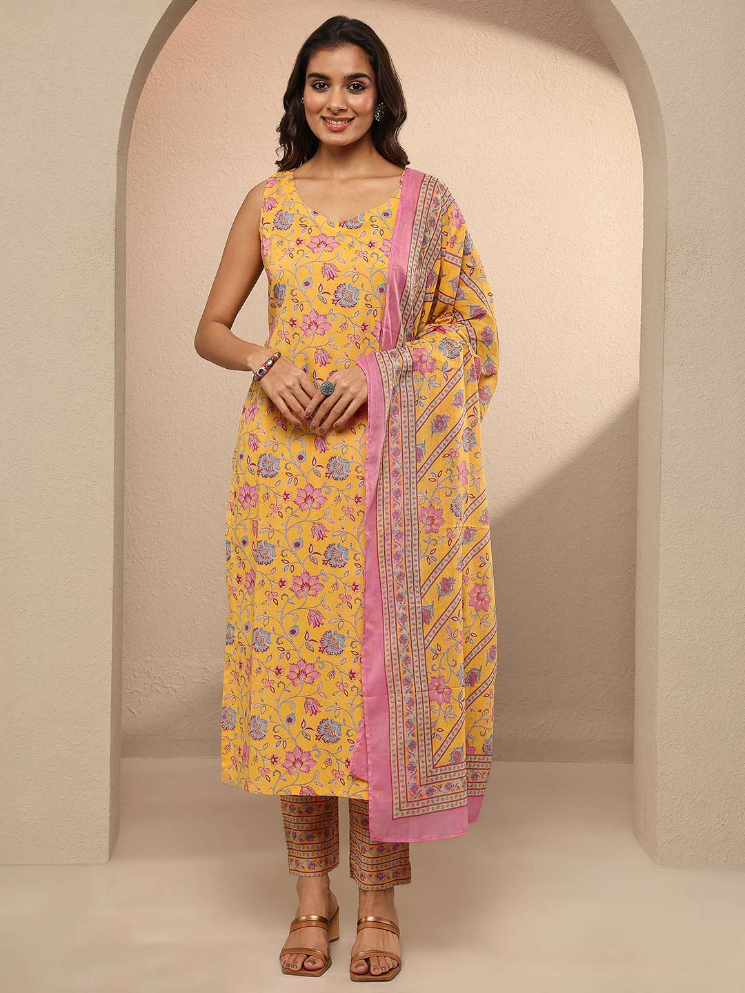 Floral-Cotton-Round-Neck-Women-Kurta-with-Pant-and-Dupatta