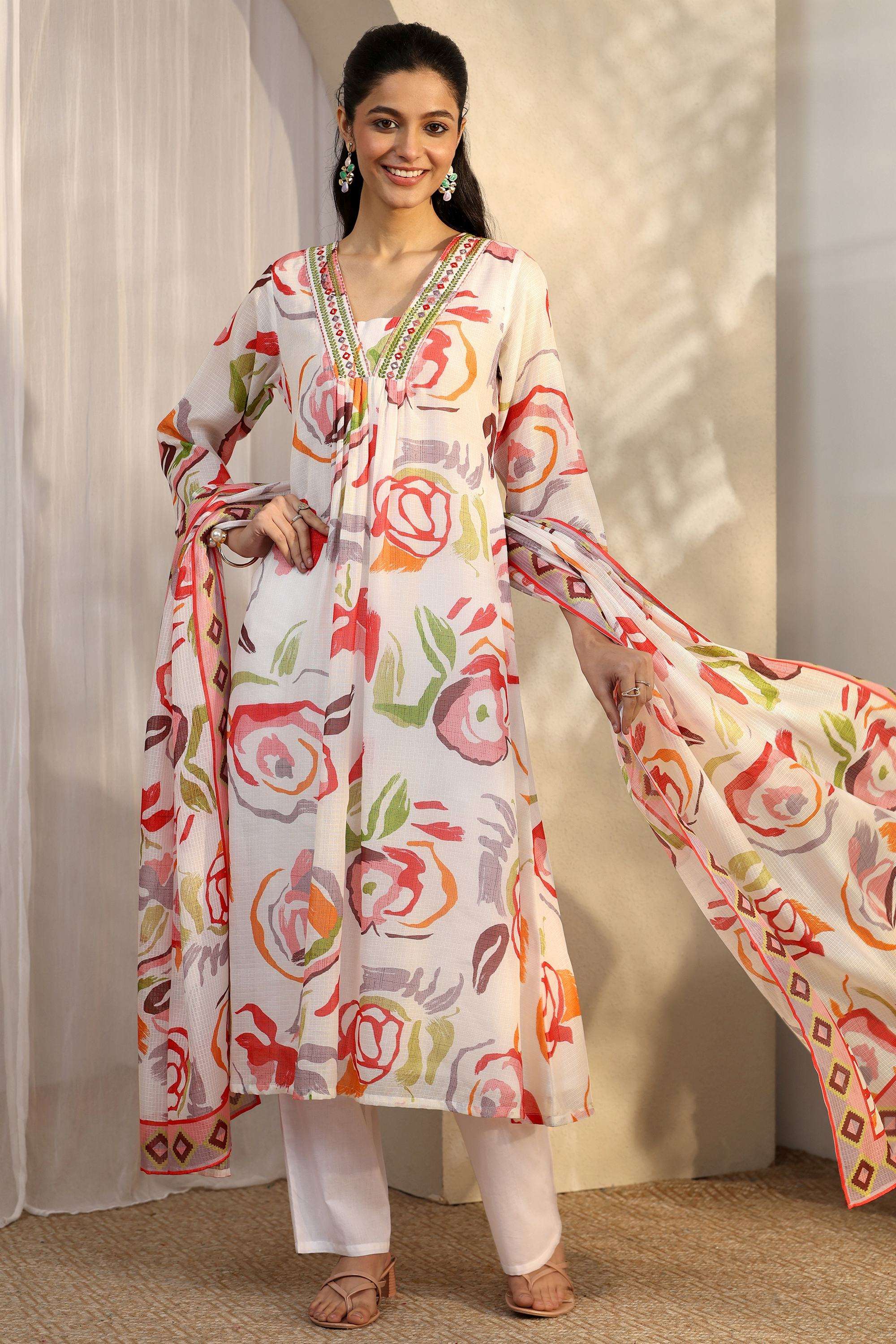 Floral-Blended-Fabric-V-Neck-Women-Kurta-with-Pant-and-Dupatta