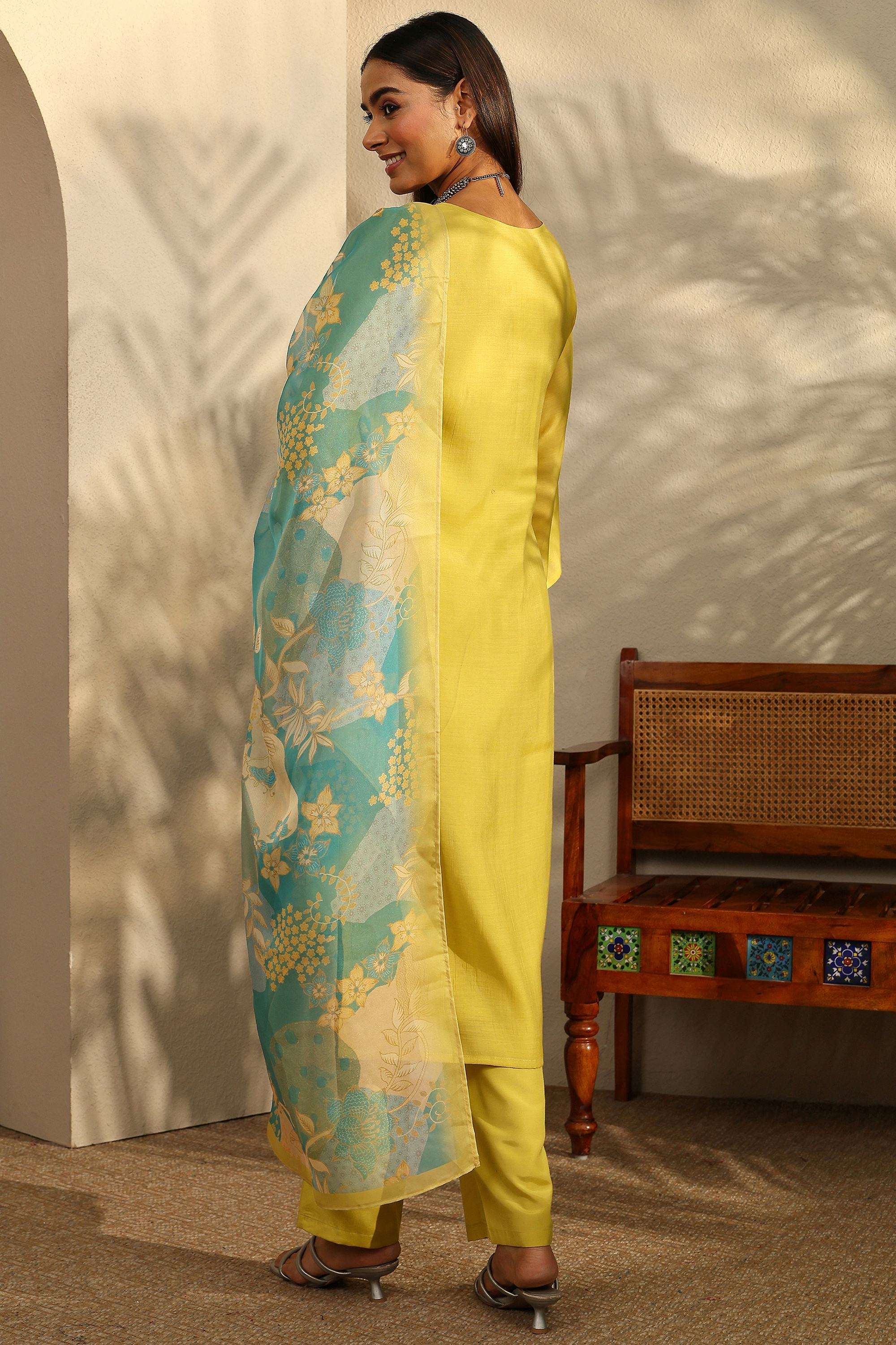 Embroidered-Cotton-V-Neck-Women-s-Festive-Wear-Kurta-Set