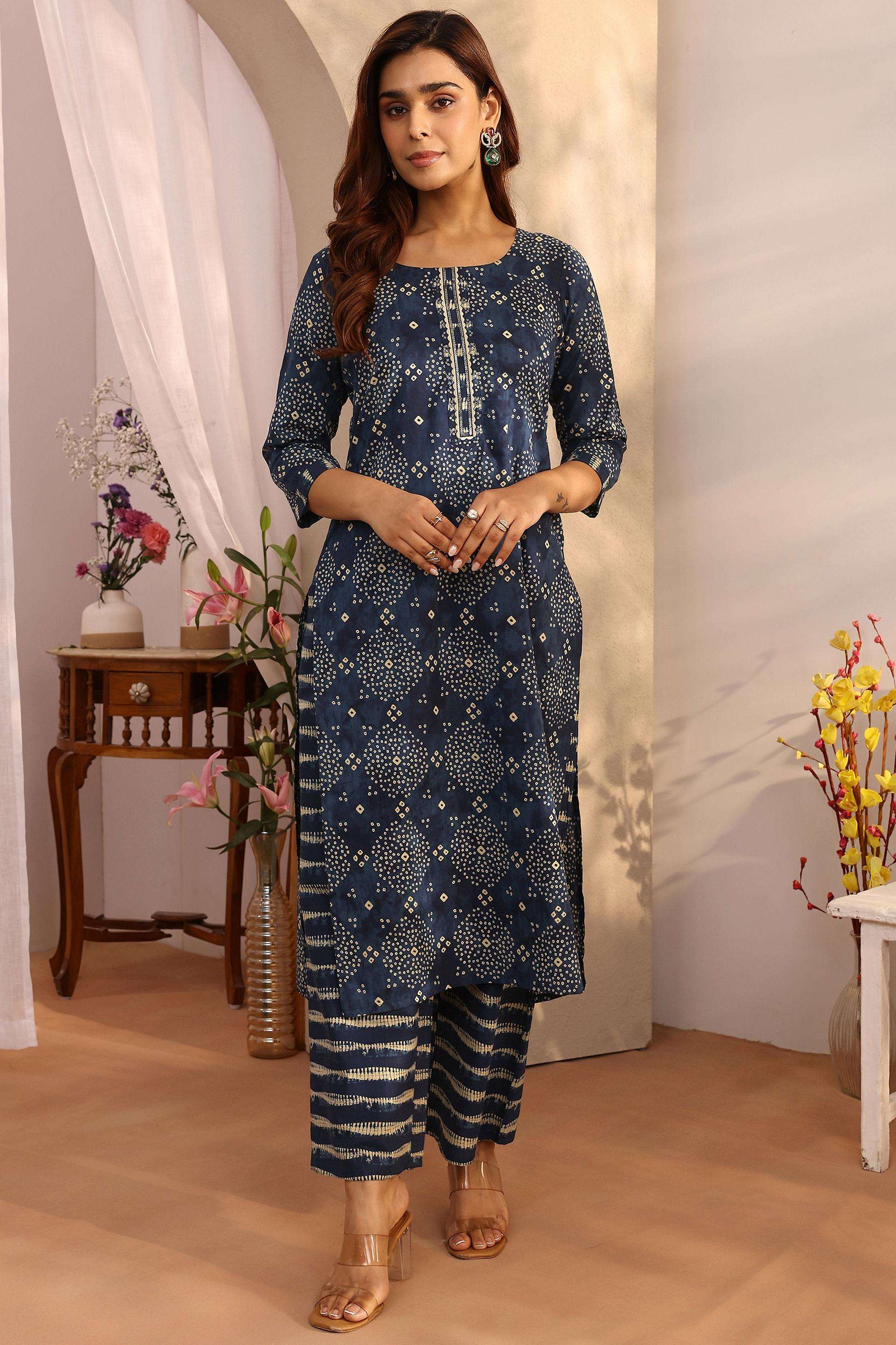 Printed-Cotton-Round-Neck-Women-Kurta-with-Pant