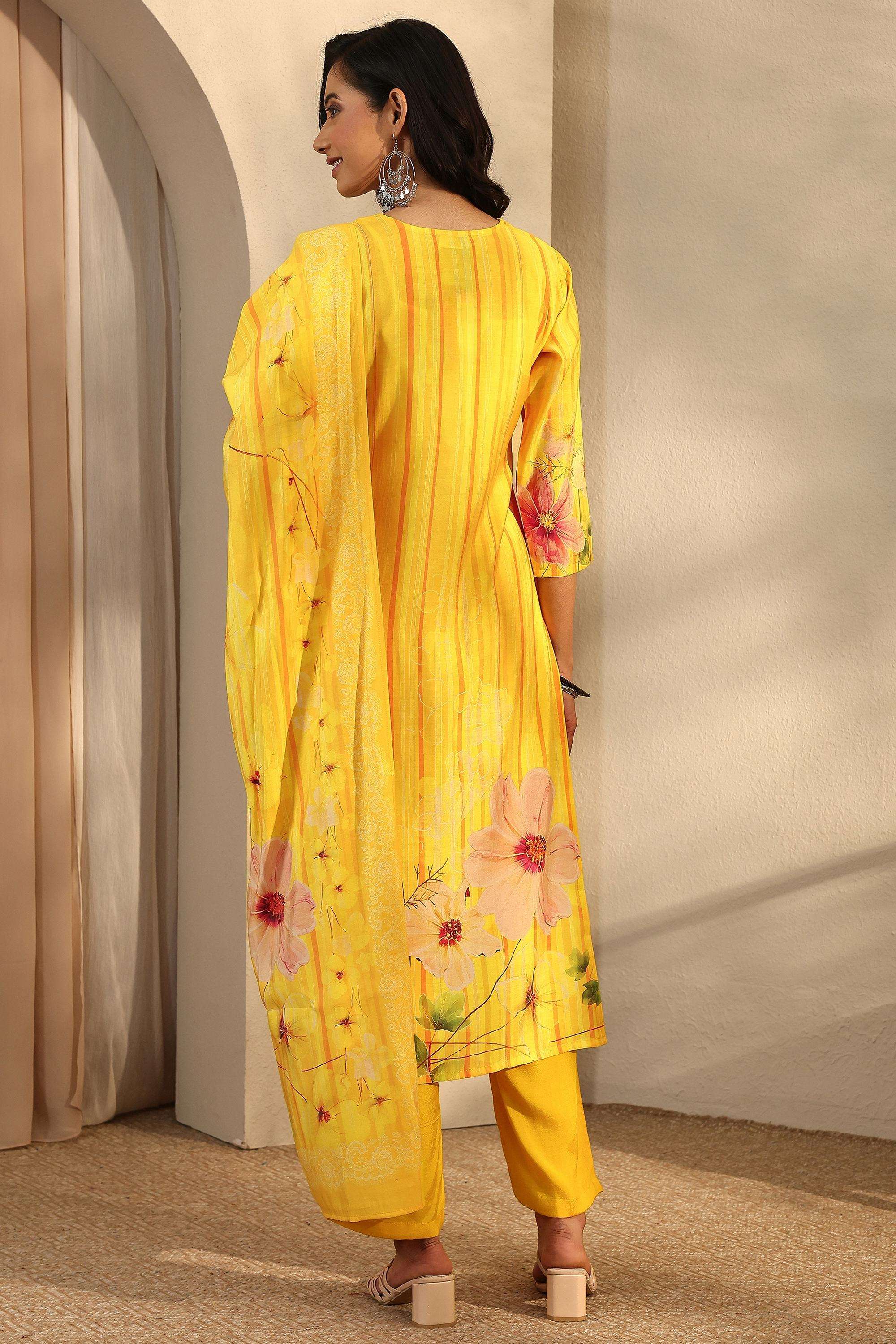 Printed-Silk-V-Neck-Women-s-Festive-Wear-Kurta-Set