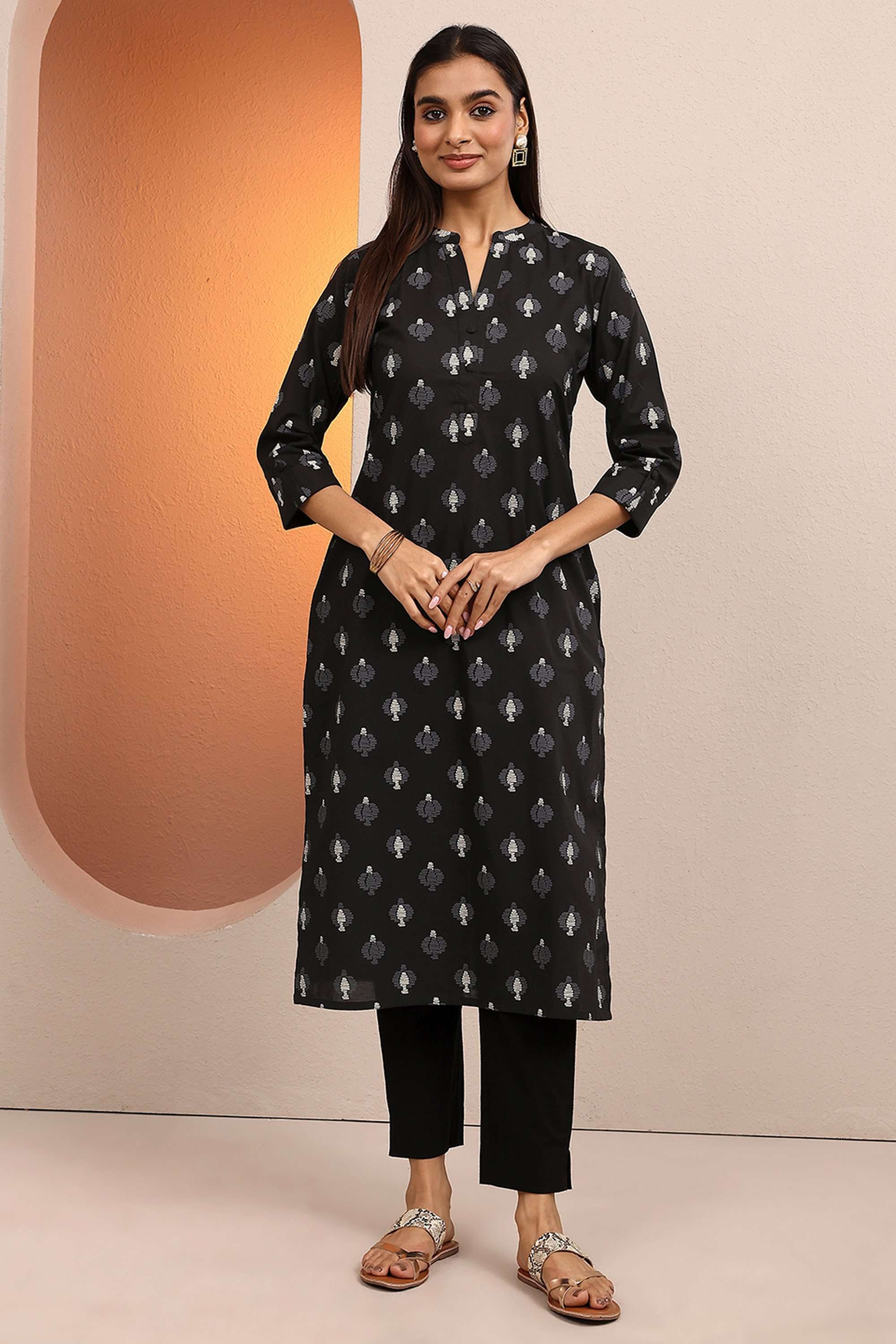 Printed-Cotton-Collared-Women-Fusion-Wear-Kurta
