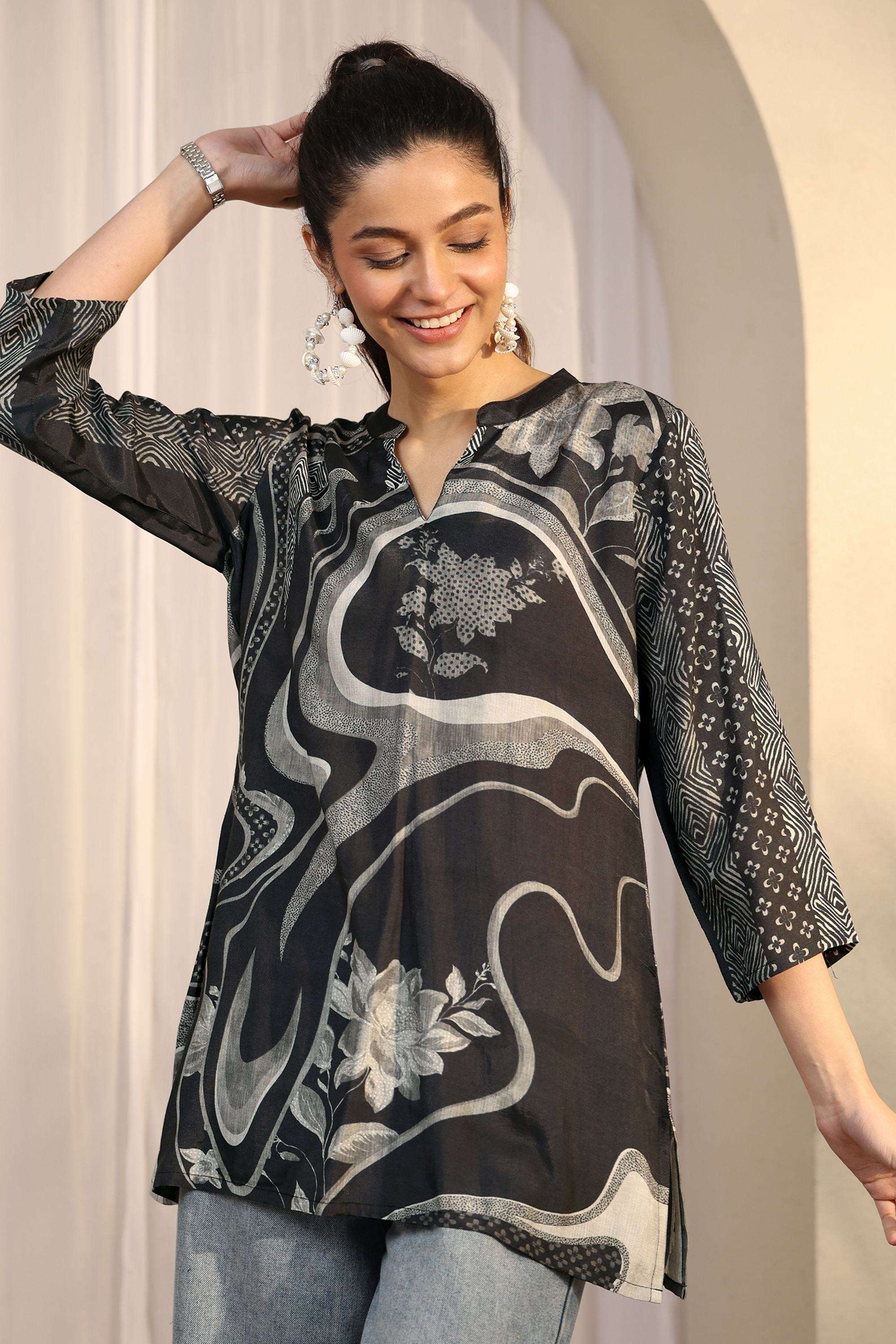 Printed-Muslin-Round-Neck-Women-s-Festive-Wear-Kurti