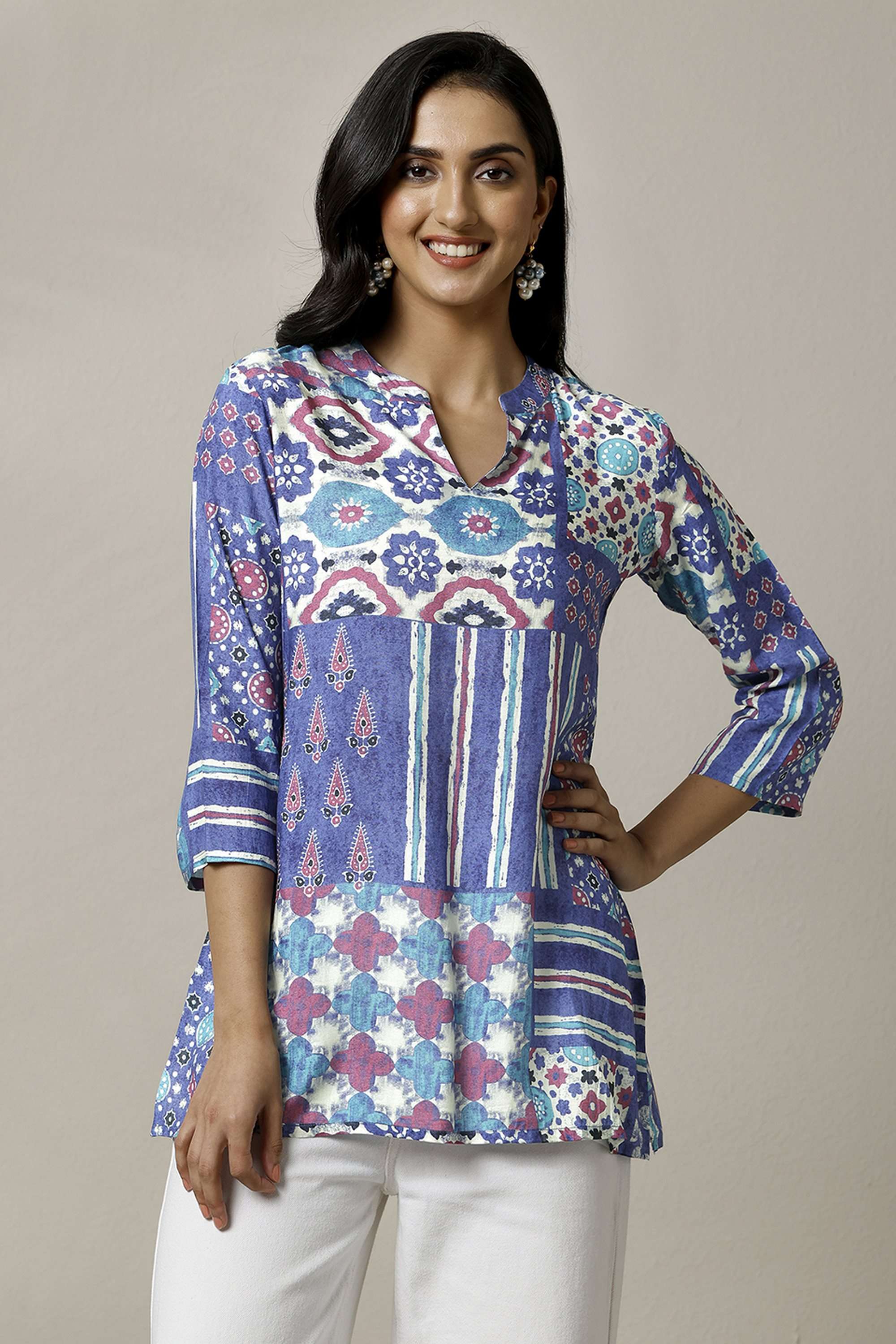 Printed-Muslin-Collared-Women-Fusion-Wear-Kurti