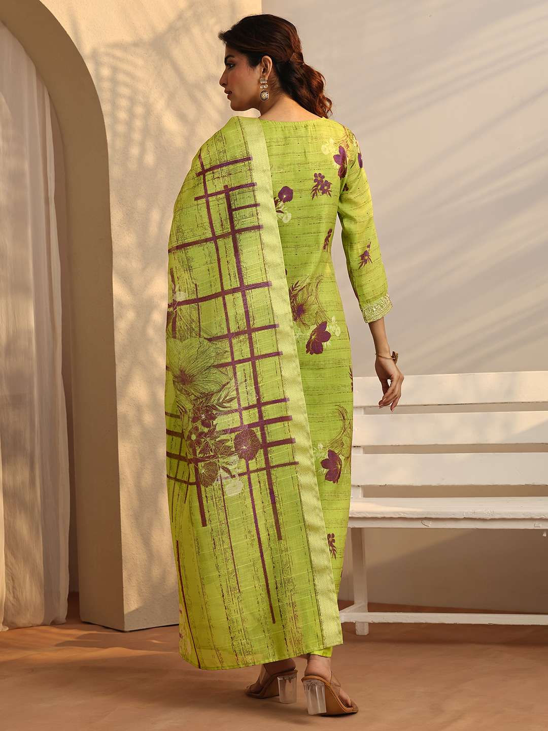 Floral-Blended-Fabric-Round-Neck-Women-Kurta-with-Pant-and-Dupatta