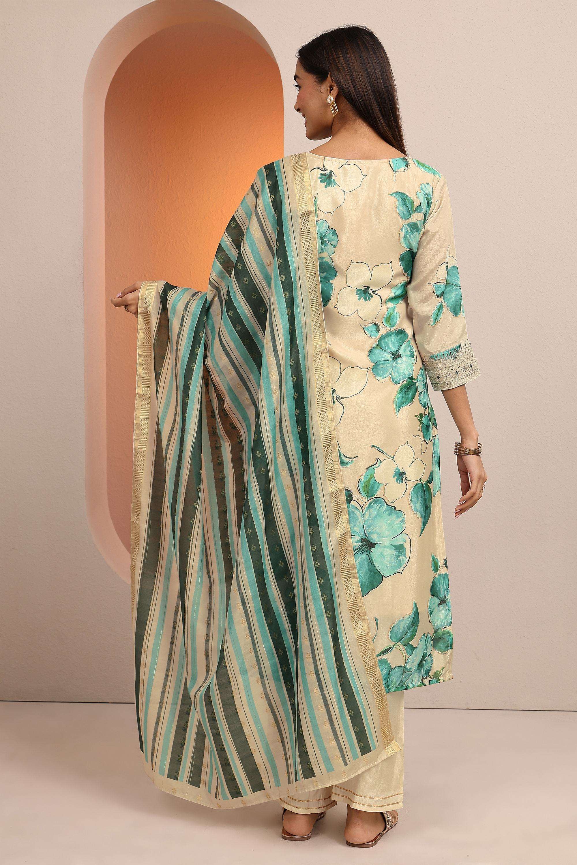 Floral-Blended-Fabric-Round-Neck-Women-Kurta-with-Pant-and-Dupatta