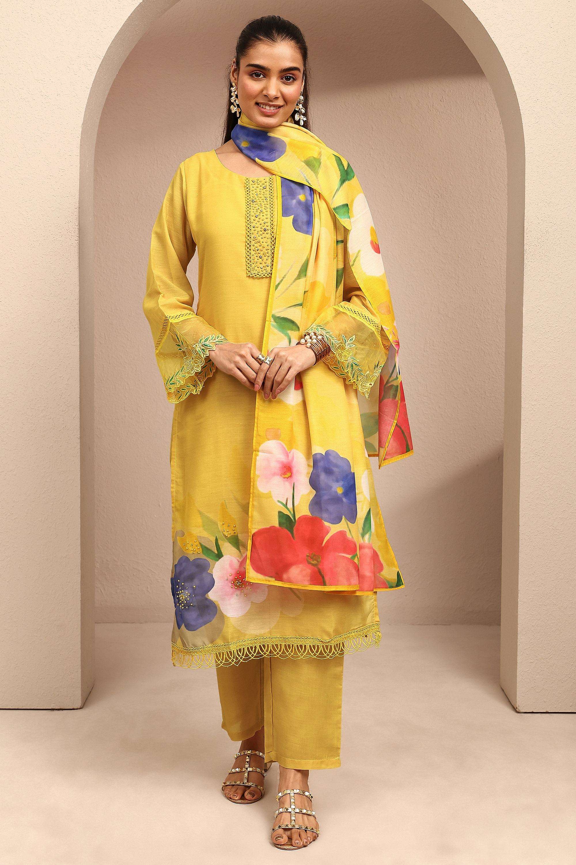 Floral-Cotton-Blend-Round-Neck-Women-Kurta-with-Pant-and-Dupatta