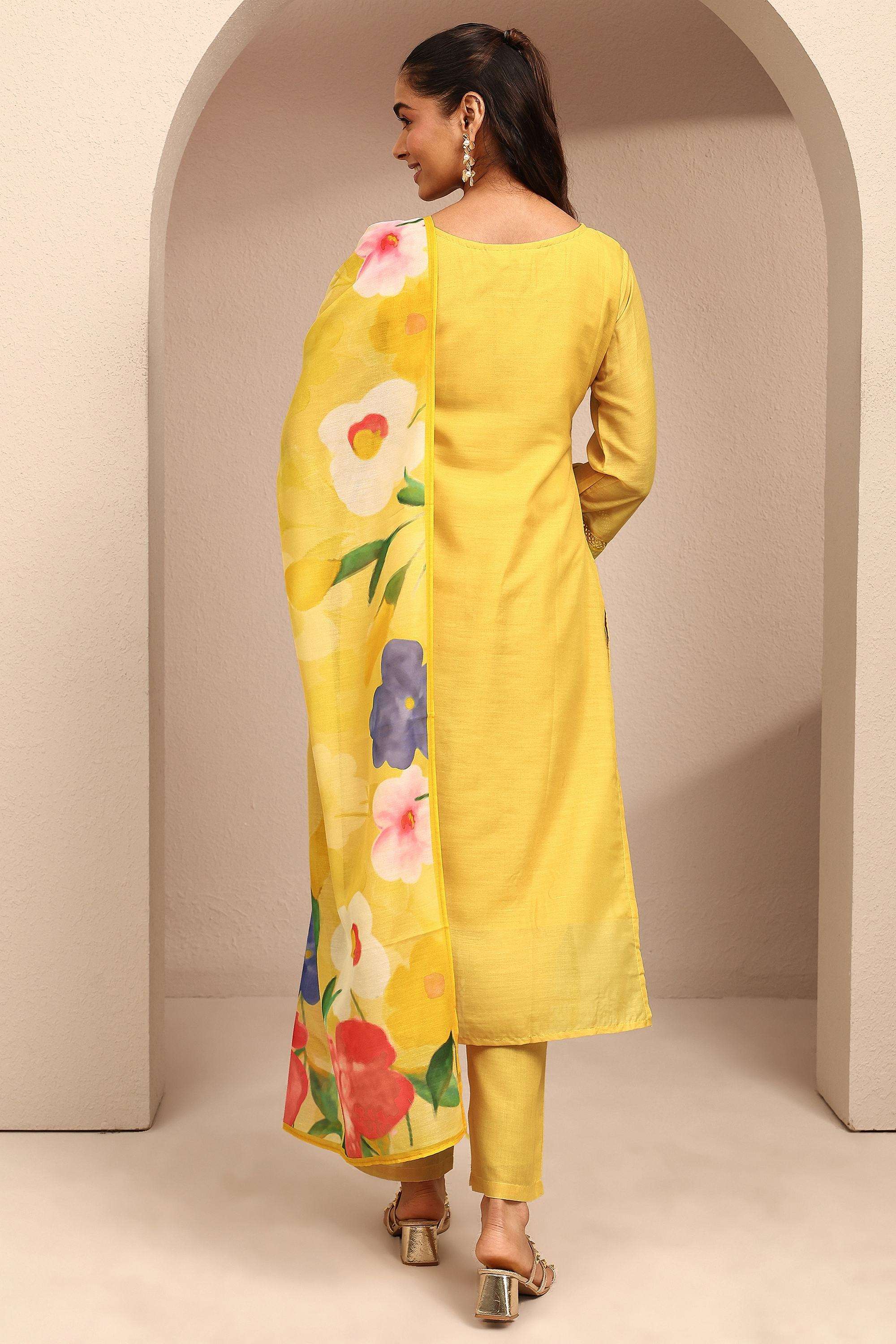 Floral-Cotton-Blend-Round-Neck-Women-Kurta-with-Pant-and-Dupatta