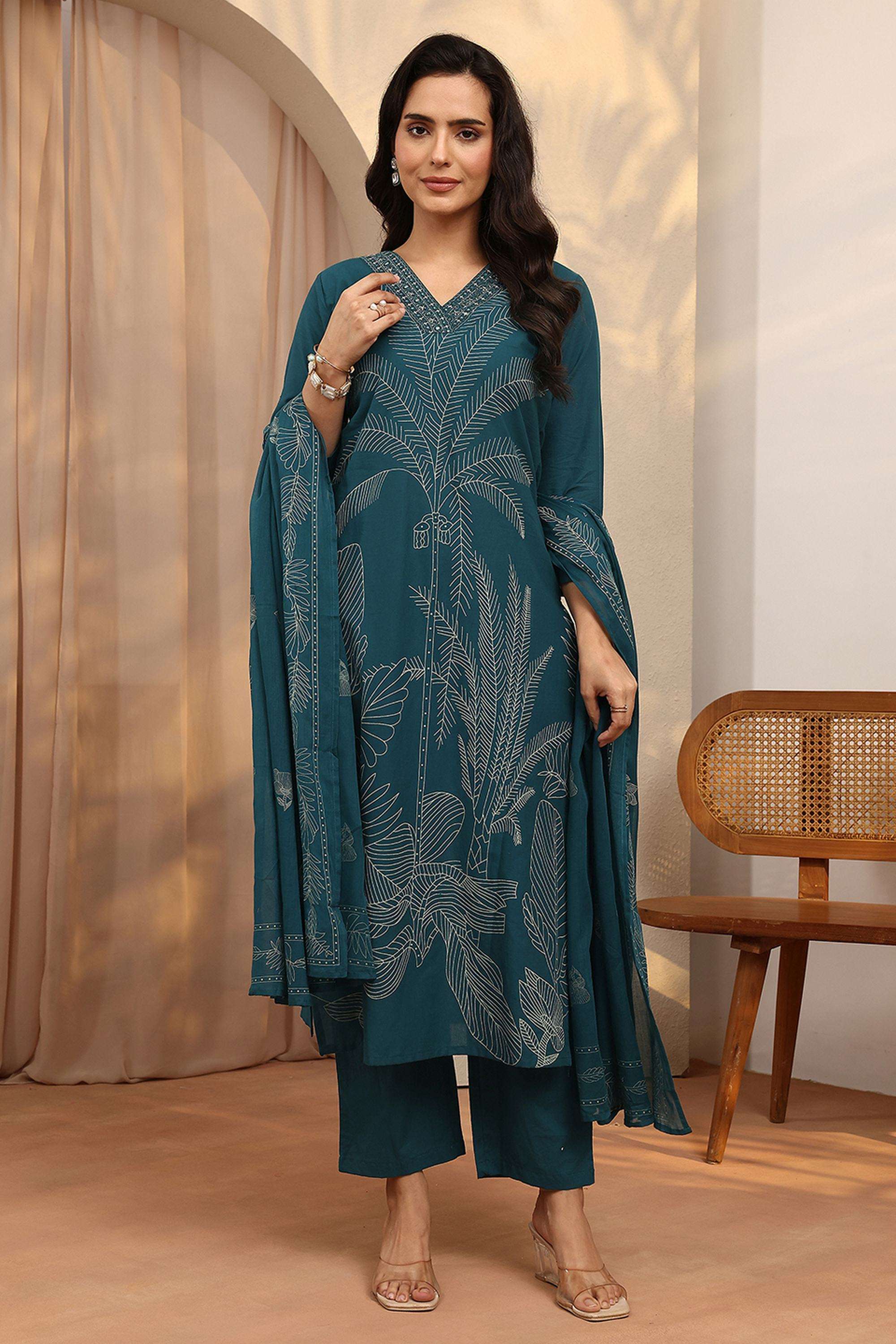 Printed-Cotton-V-Neck-Women-s-Festive-Wear-Kurta-Set
