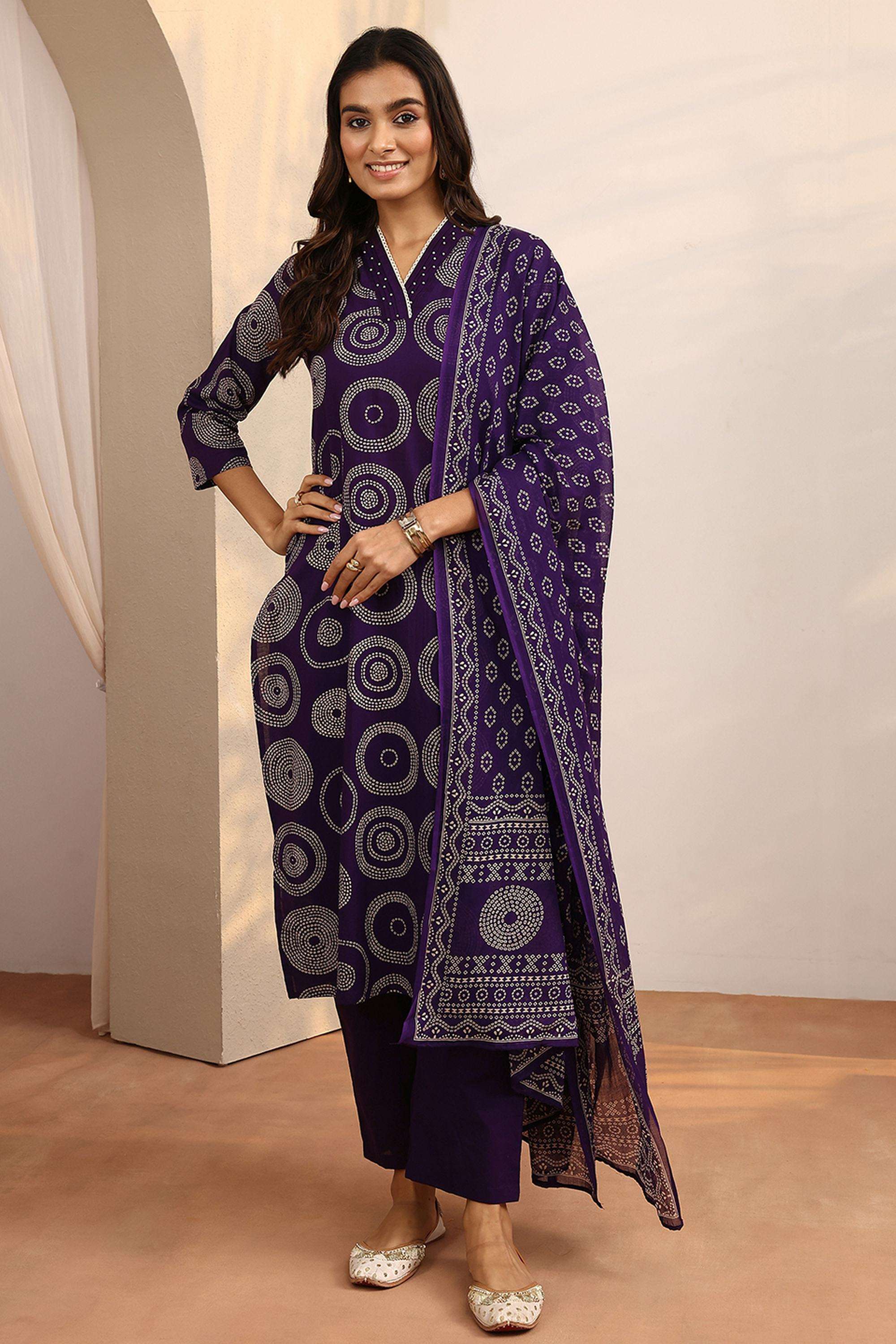 Printed-Cotton-V-Neck-Women-s-Festive-Wear-Kurta-Set