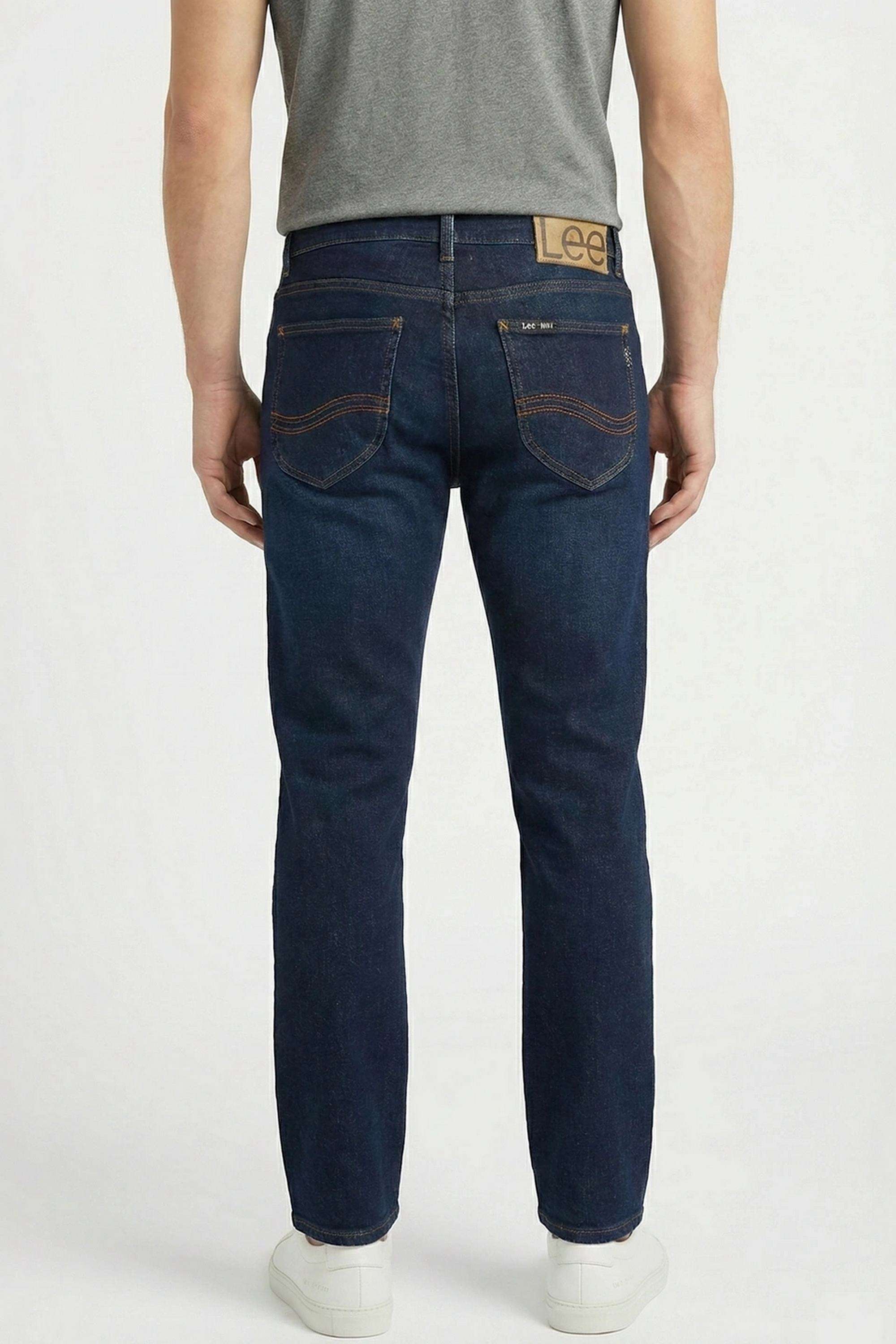 Solid-Blended-Fabric-Tapered-Fit-Men-s-Jeans