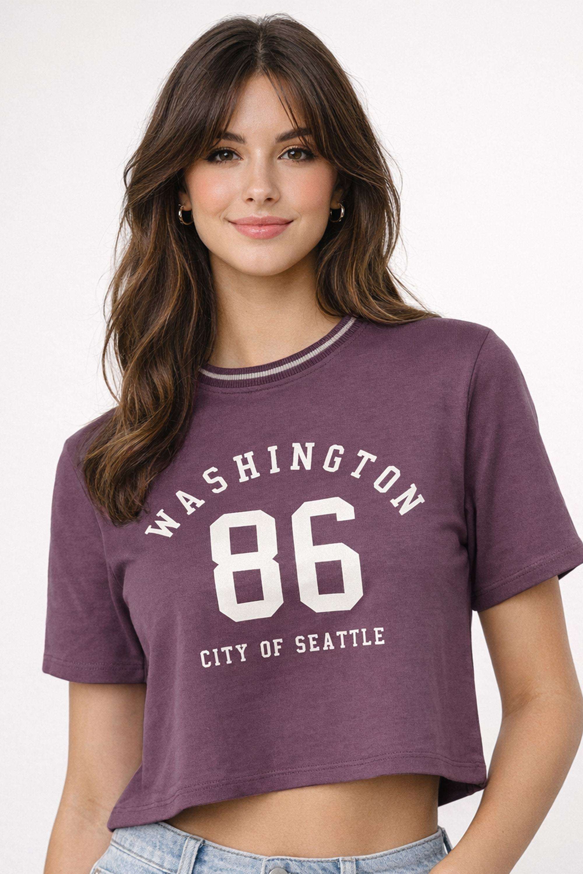 Graphic-Print-Blended-Fabric-Round-Neck-Women-T-Shirt