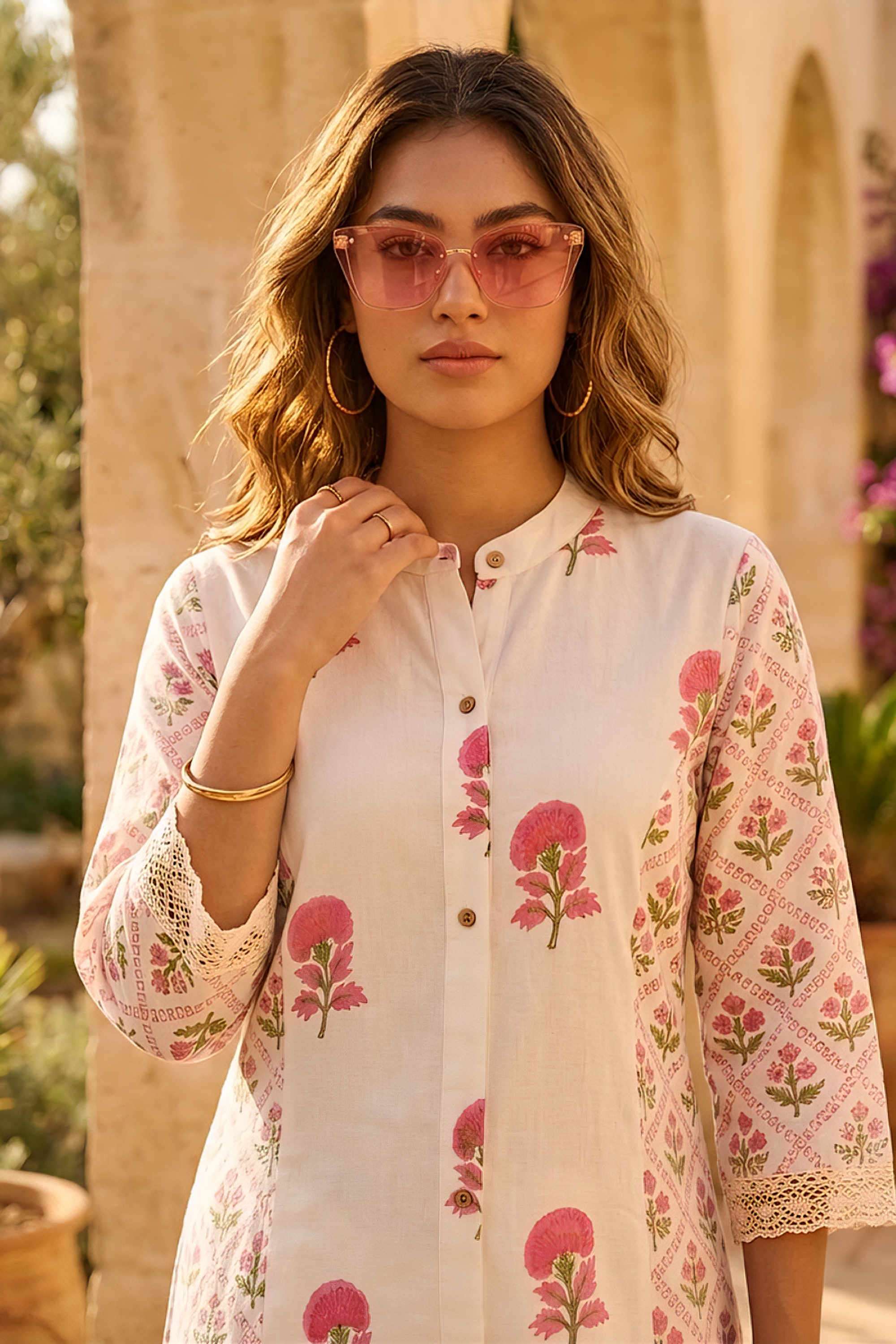 Floral-Blended-Fabric-Collared-Women-s-Casual-Wear-Kurta-Set