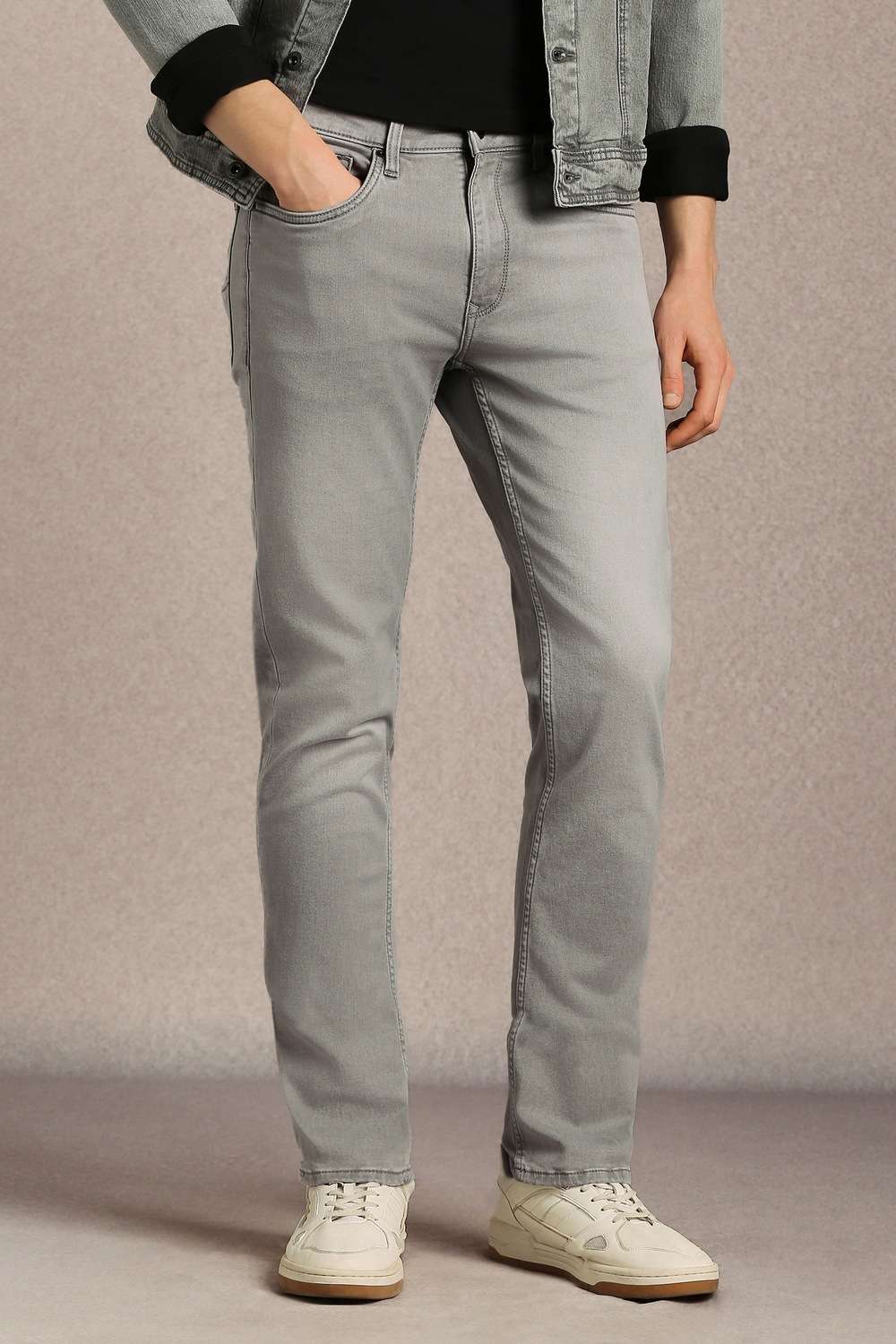 Solid-Cotton-Blend-Slim-Fit-Men-s-Jeans