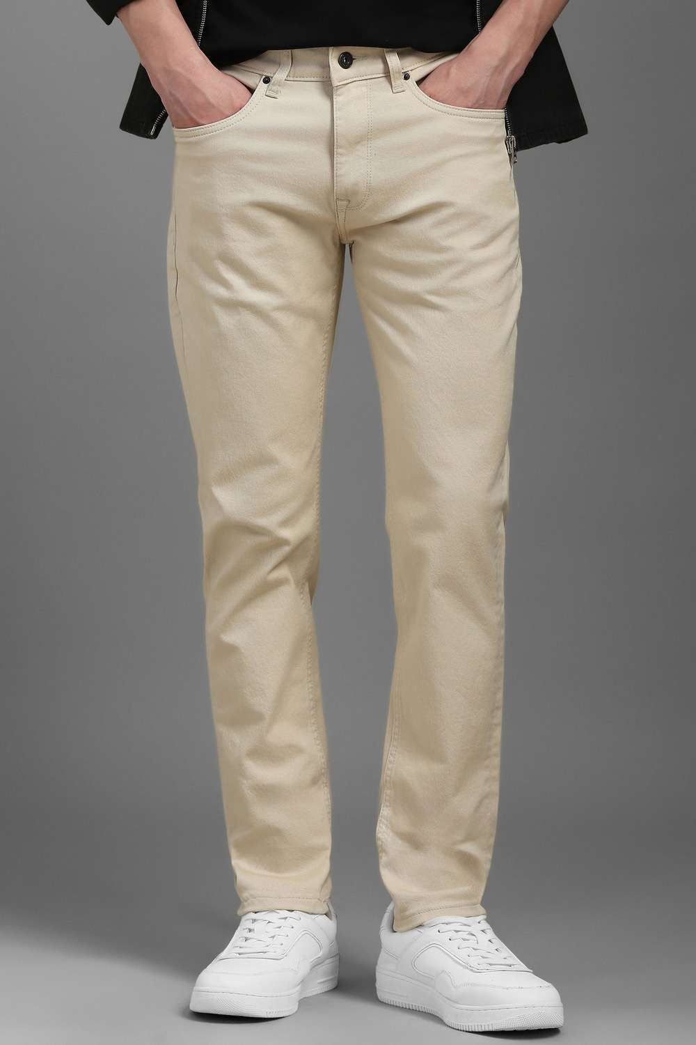 Solid-Cotton-Blend-Tapered-Fit-Men-s-Jeans