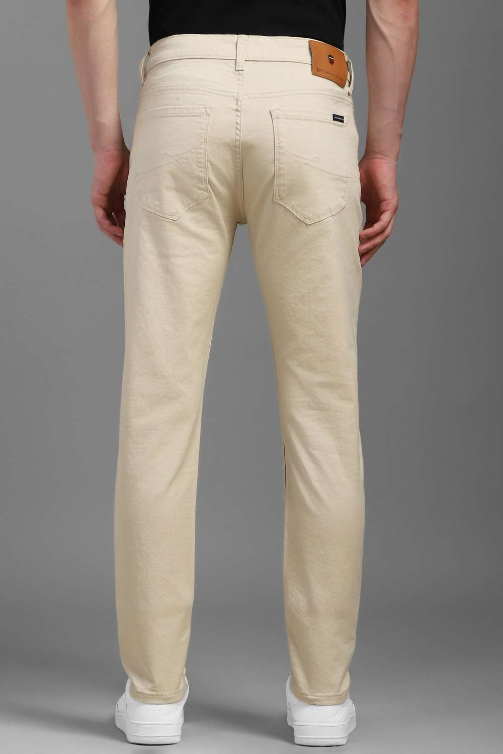 Solid-Cotton-Blend-Tapered-Fit-Men-s-Jeans