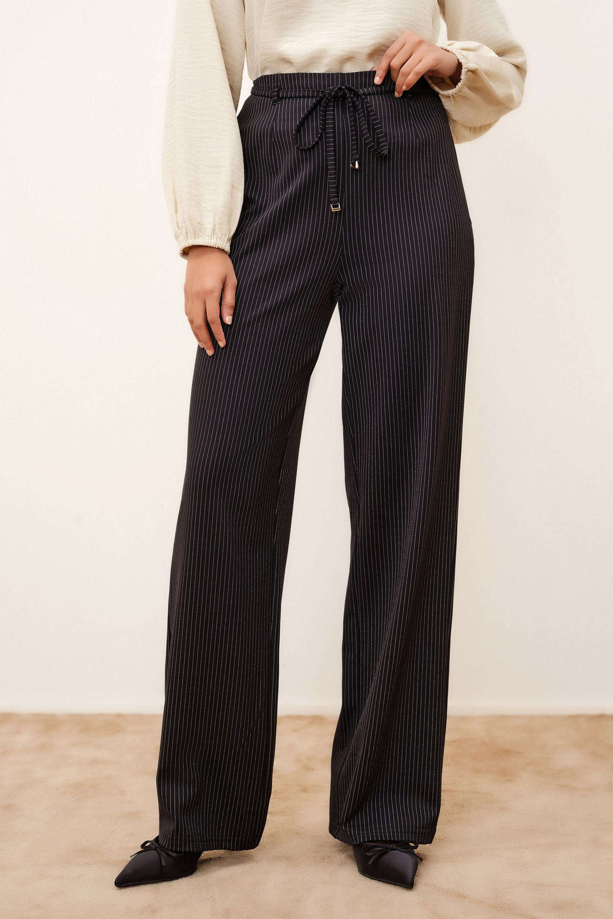 Mid-Rise-Blended-Fabric-Regular-Fit-Women-s-Trousers
