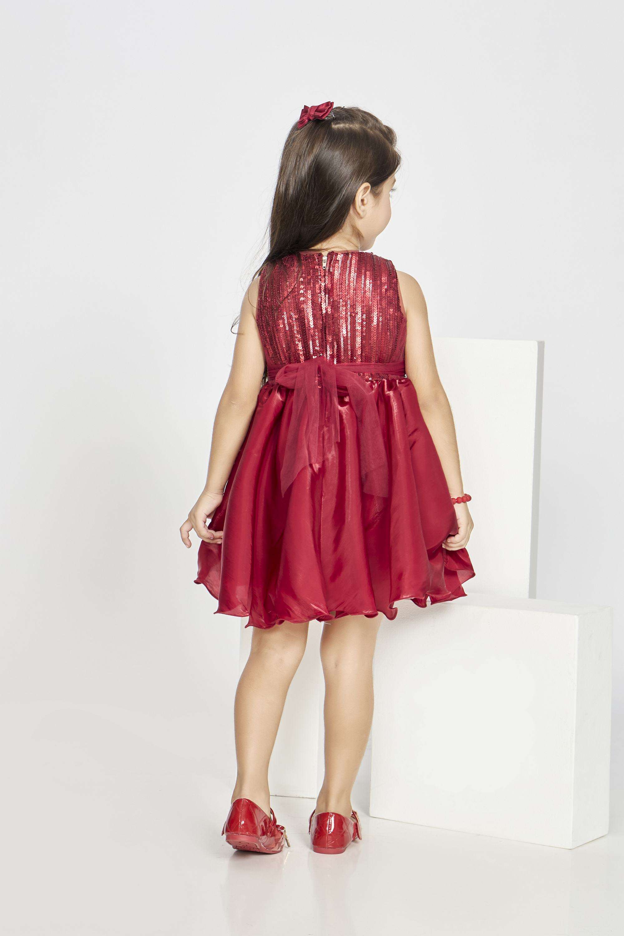 Sequinned-Polyester-Round-Neck-Girls-Party-Wear-Dress