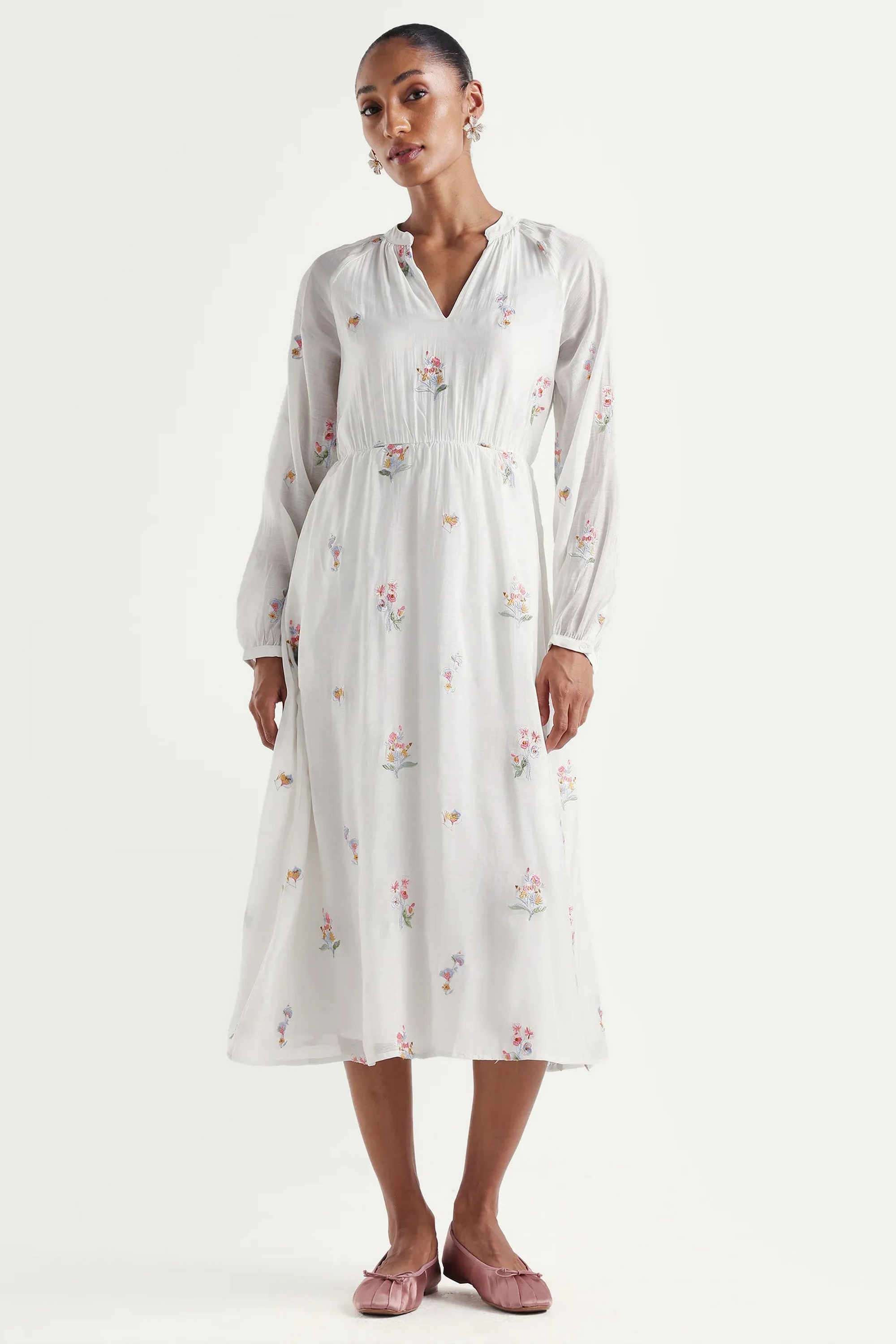 rareism Solid V-Neck Viscose Women's Dress-picture-17