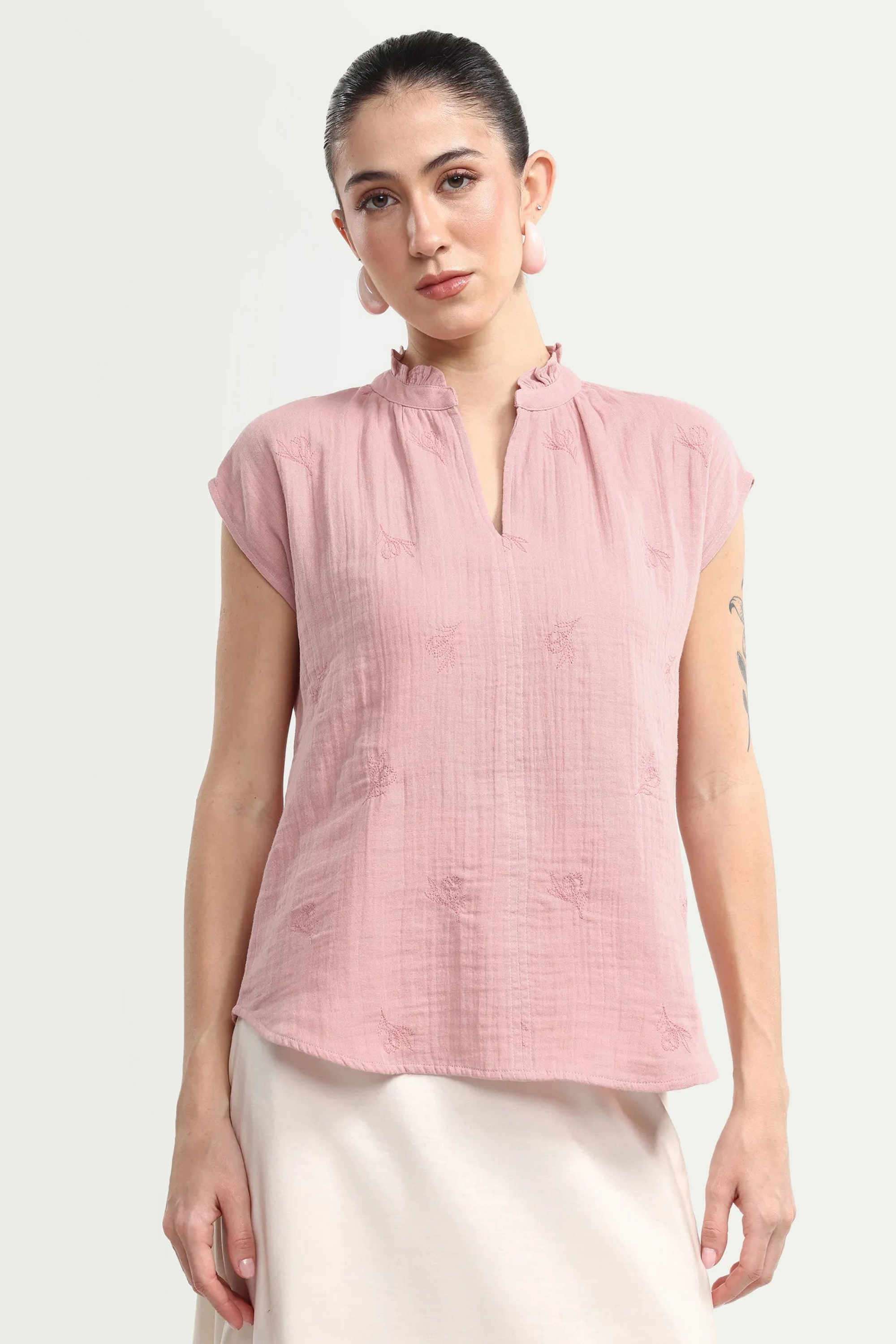 rareism Solid Woven V-Neck Women's Top-picture-39