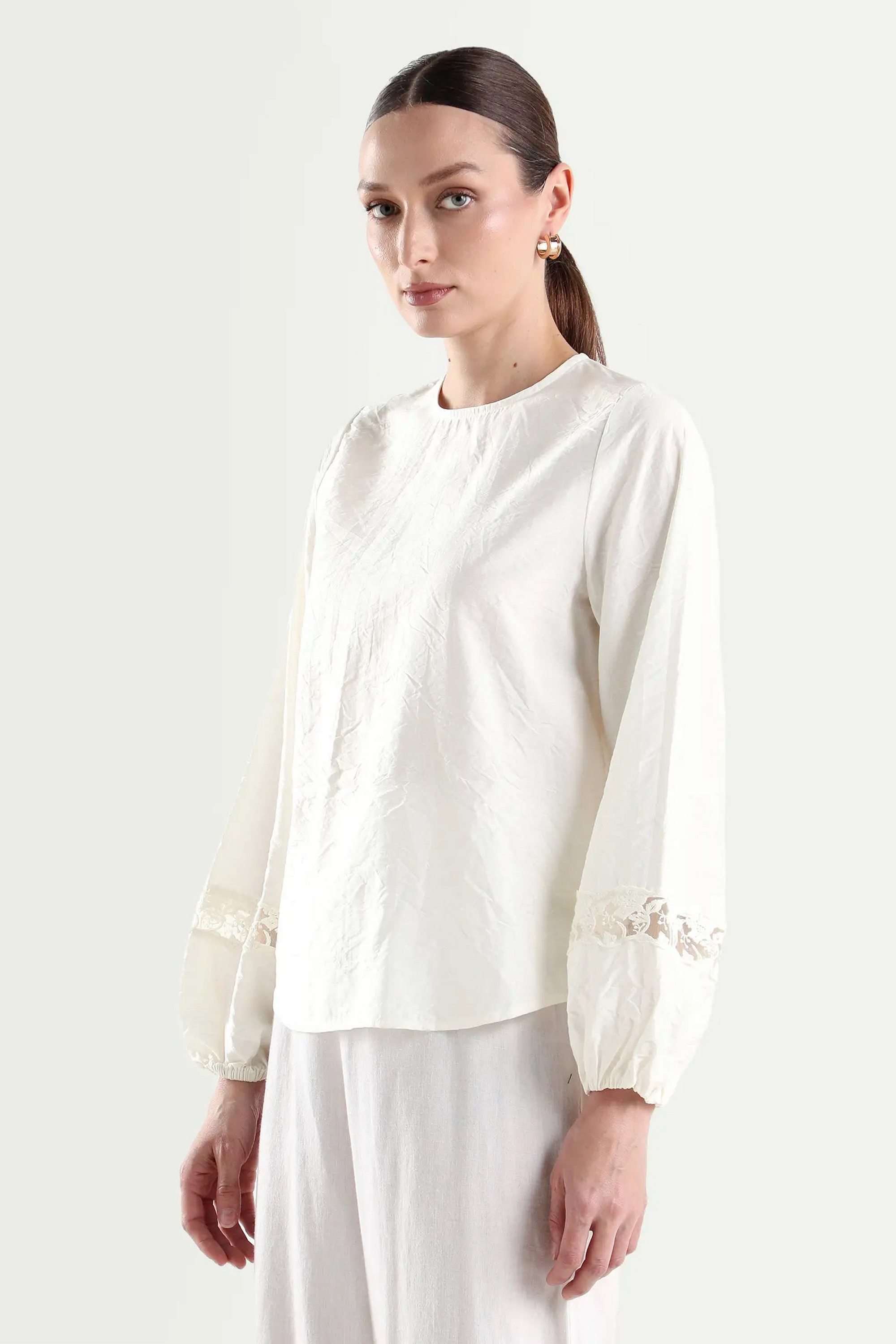 Solid-Blended-Fabric-Round-Neck-Women-s-Top