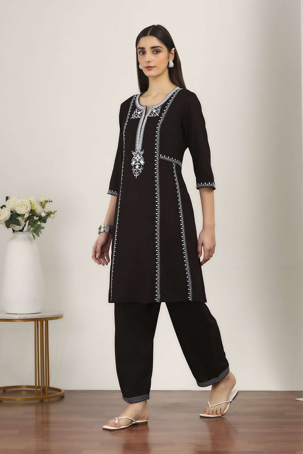 Textured-Rayon-Women-s-Festive-Wear-Kurta-Set