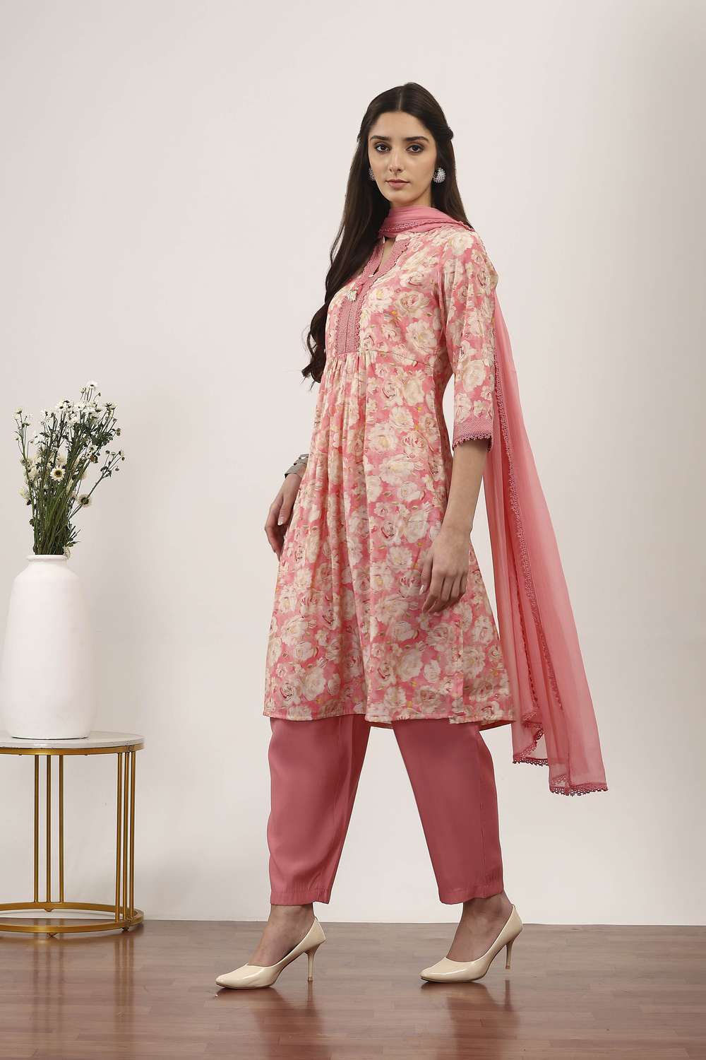 Textured-Viscose-Women-s-Festive-Wear-Kurta-Set
