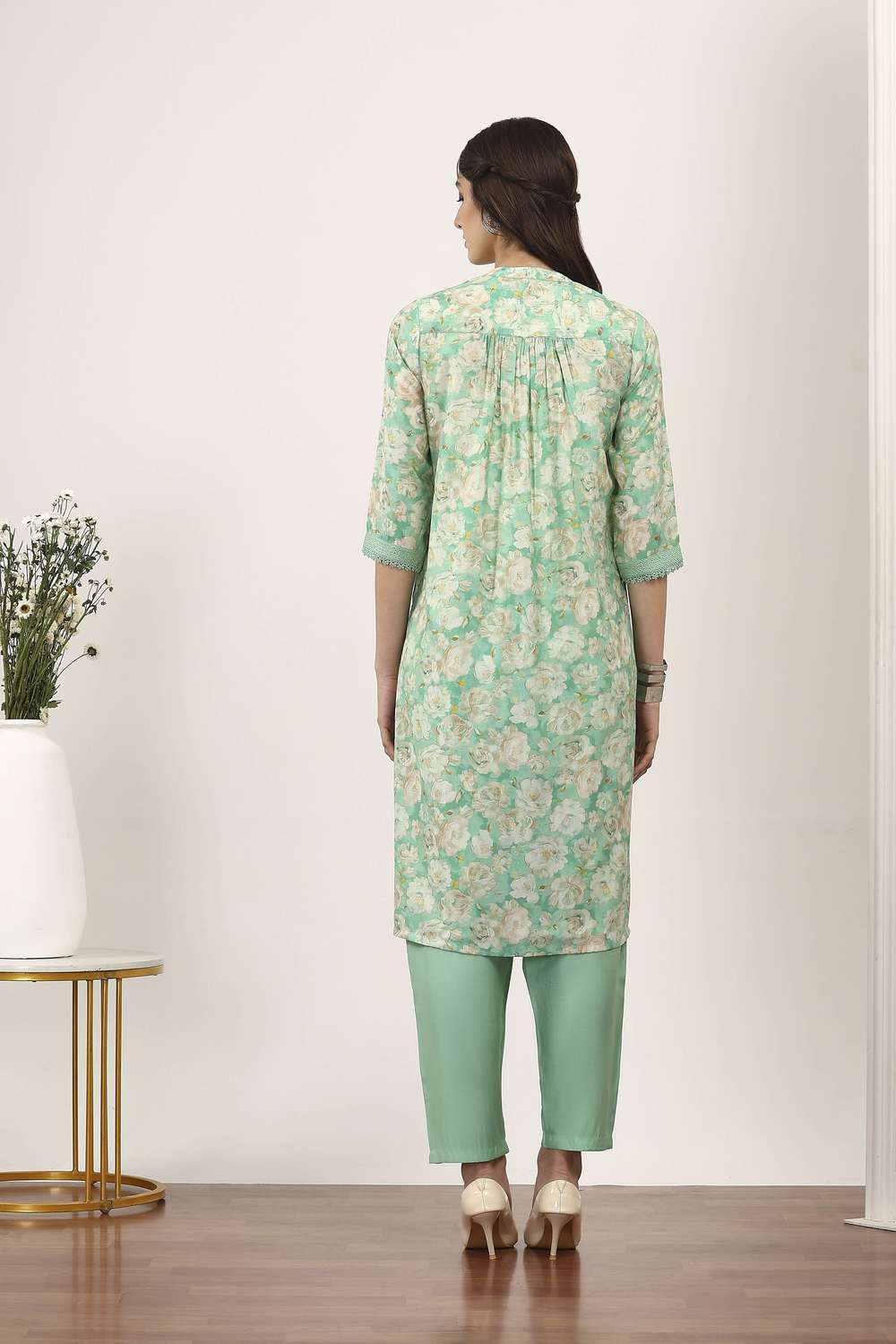 Textured-Viscose-Women-s-Festive-Wear-Kurta-Set