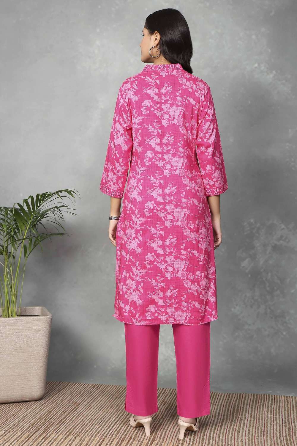 Textured-Rayon-Women-s-Festive-Wear-Kurta