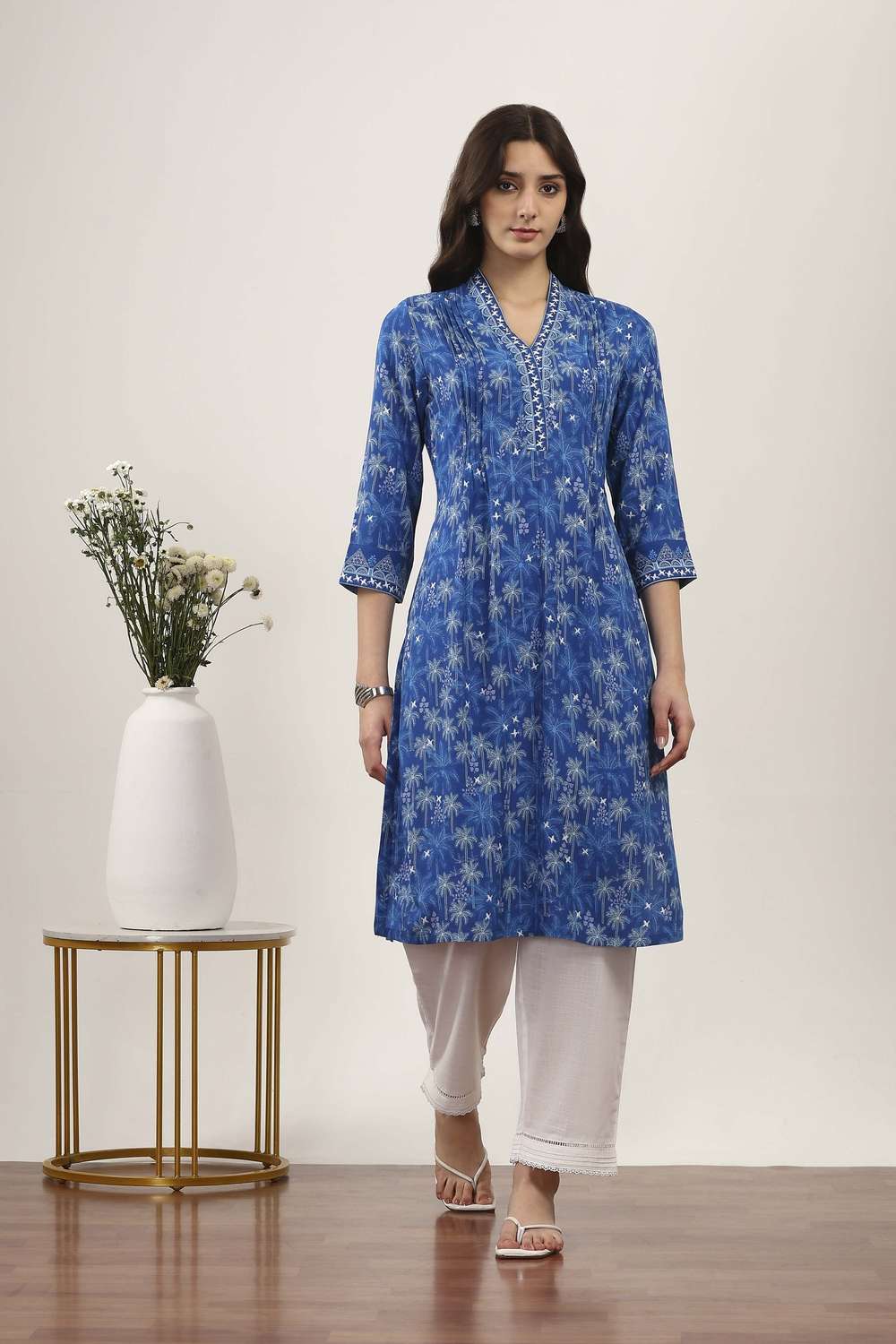Textured-Rayon-Women-s-Festive-Wear-Kurta
