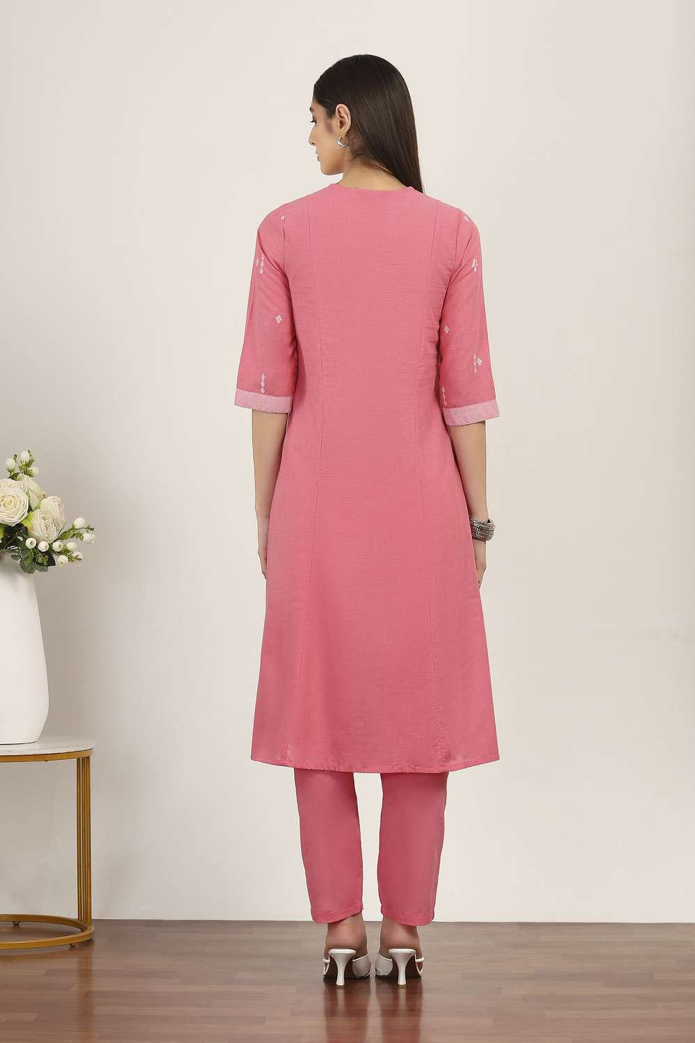 Textured-Cotton-Women-s-Festive-Wear-Kurta-Set