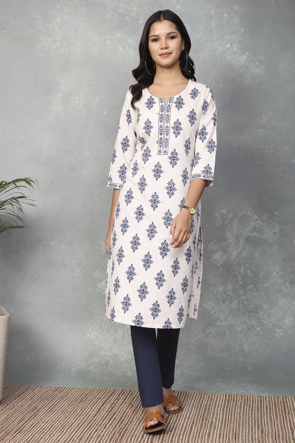Textured-Cotton-Women-s-Festive-Wear-Kurta