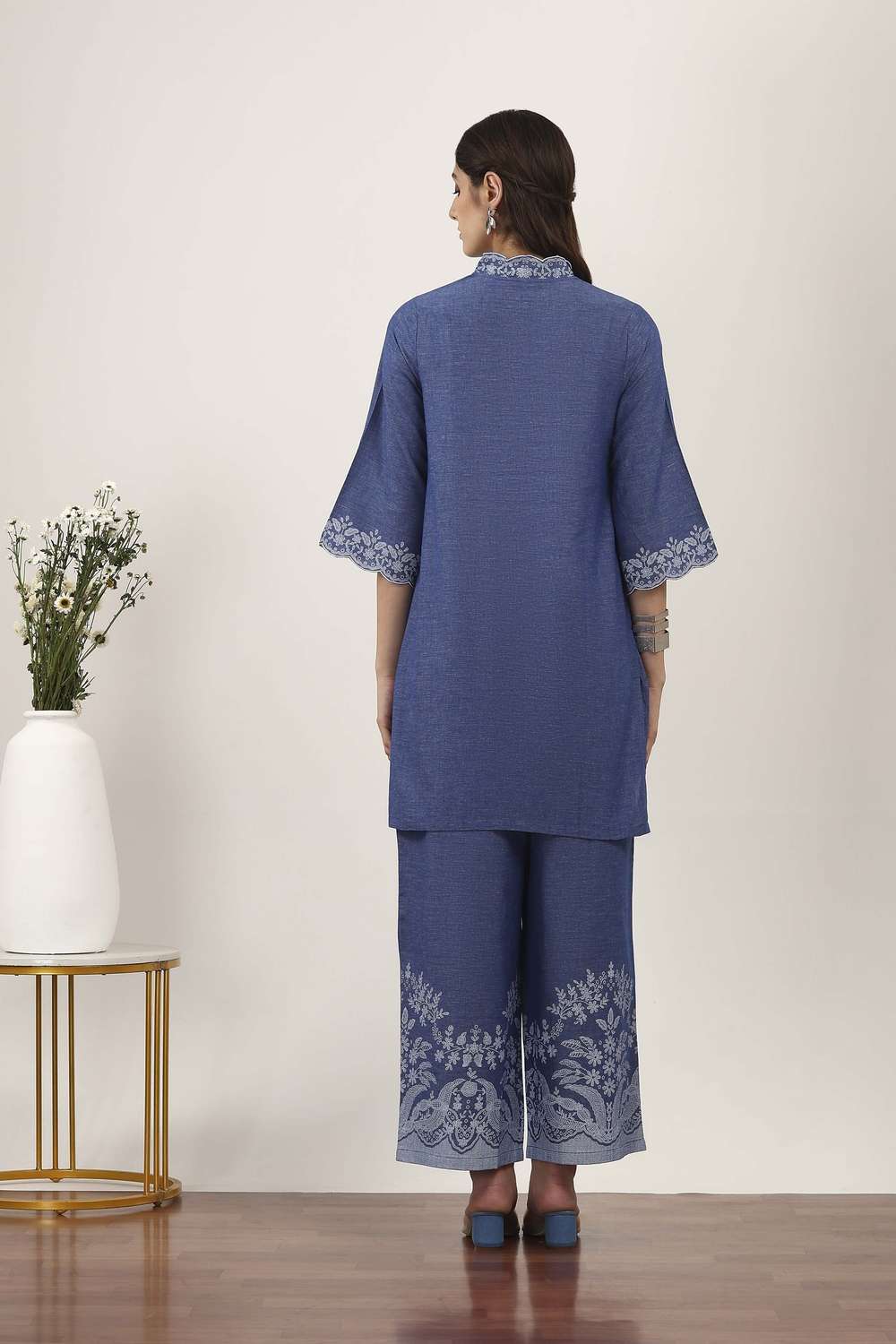 Textured-Cotton-Women-s-Festive-Wear-Kurta-Set