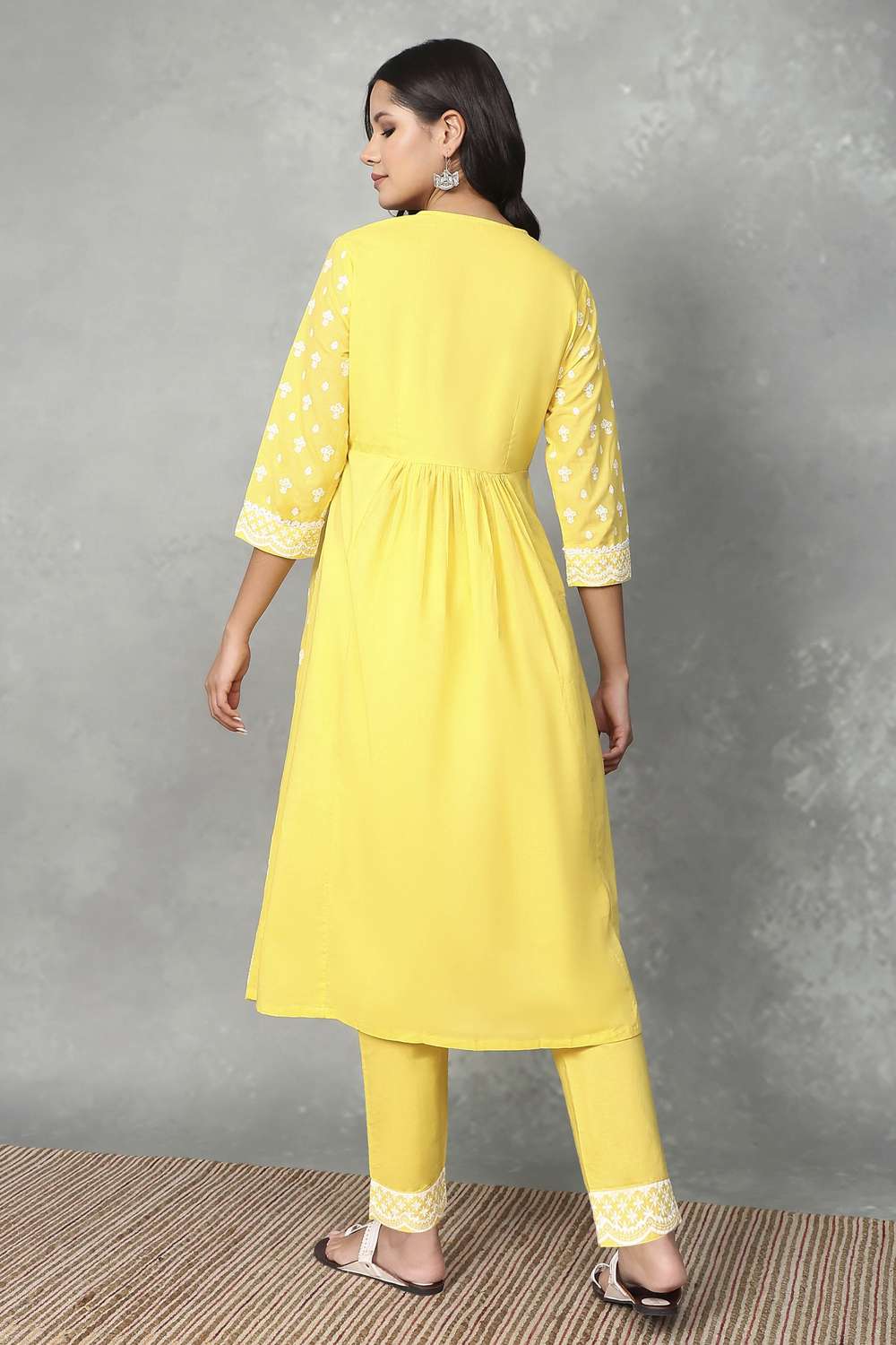 Textured-Cotton-Women-s-Festive-Wear-Kurta-Set