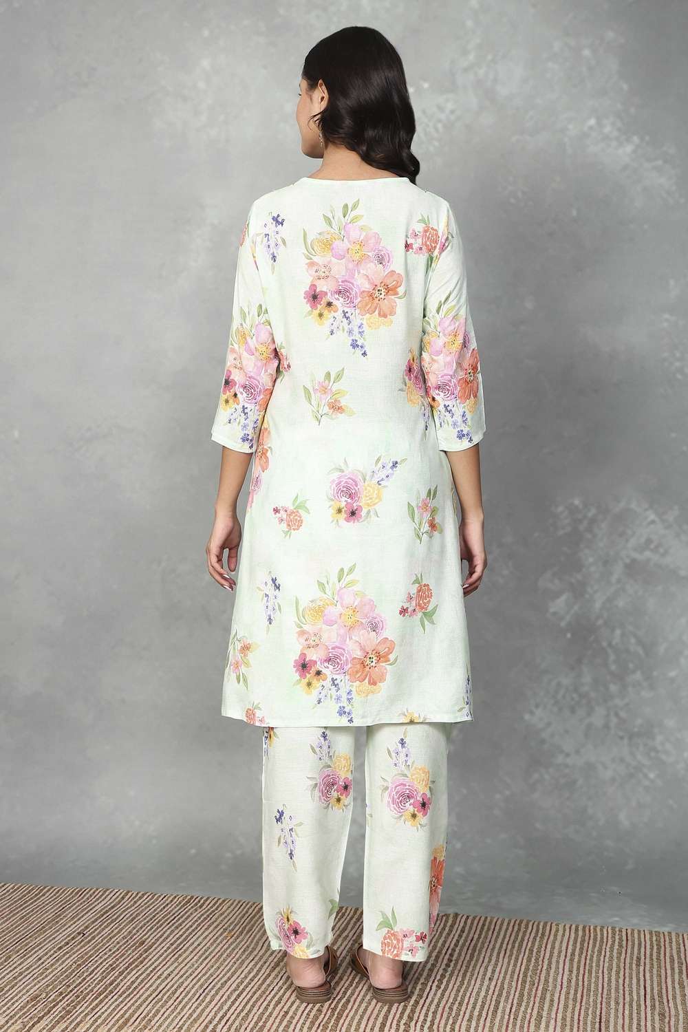 Textured-Rayon-Women-s-Festive-Wear-Kurta-Set