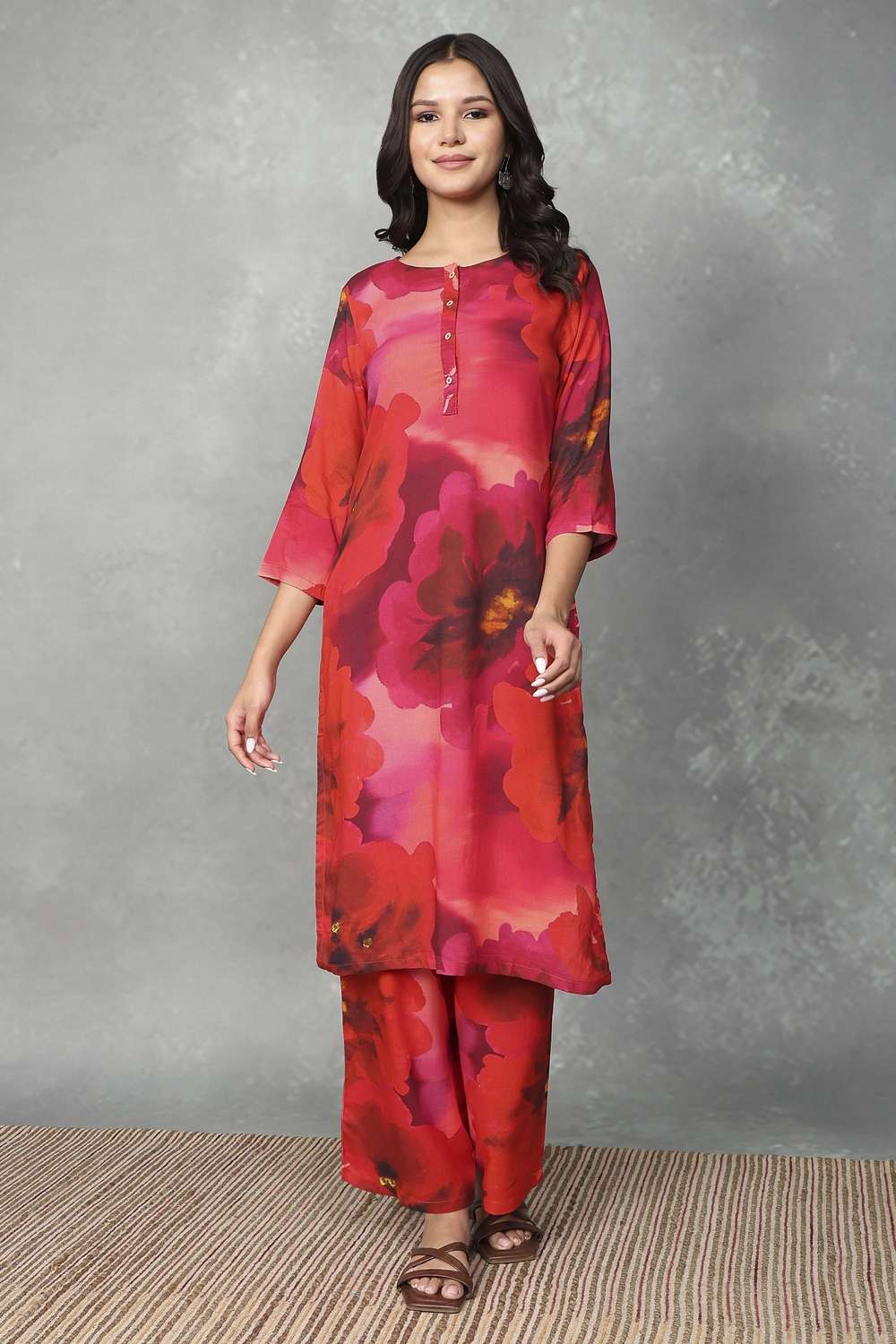 Textured-Rayon-Women-s-Festive-Wear-Kurta-Set