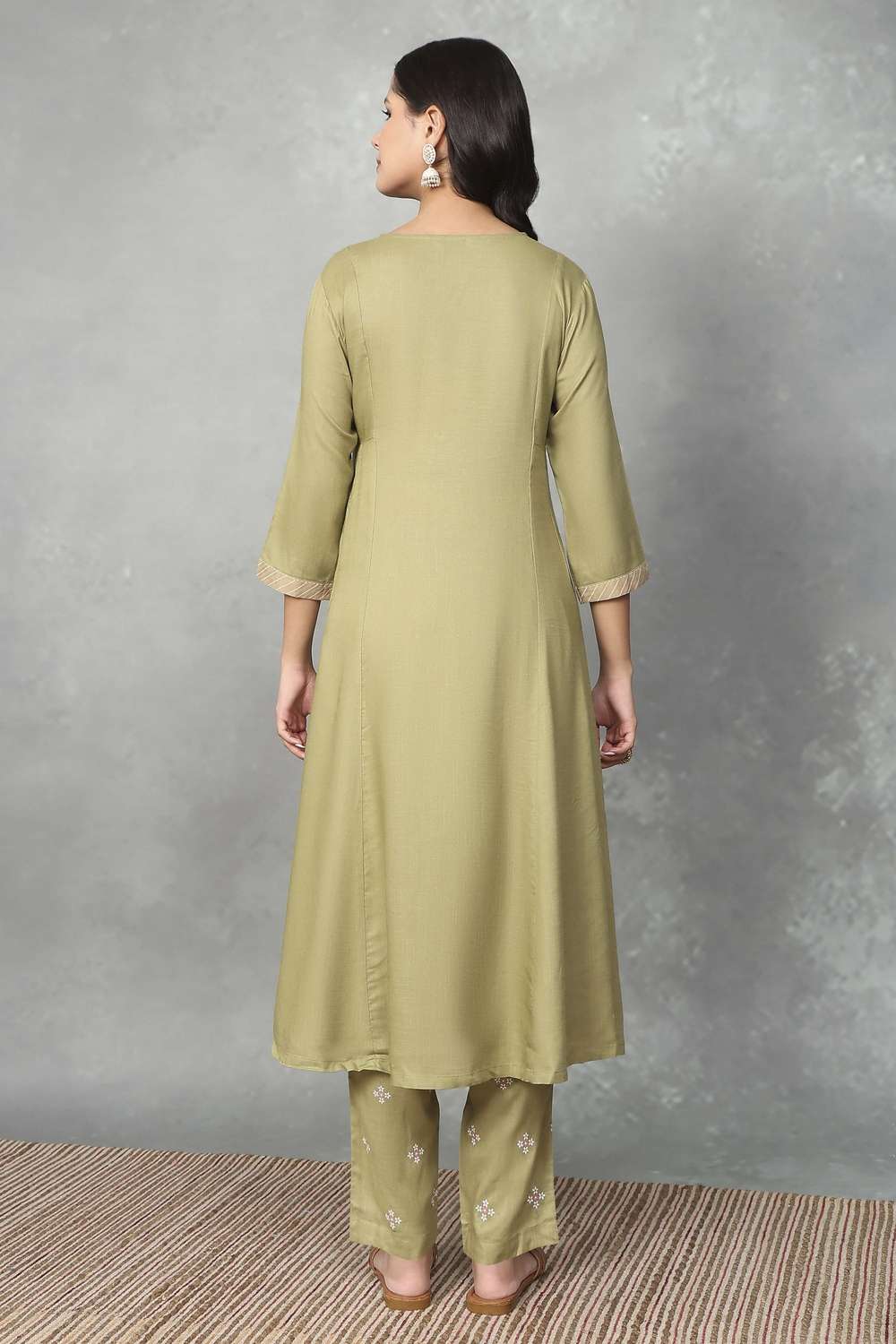 Textured-Rayon-Women-s-Festive-Wear-Kurta-Set