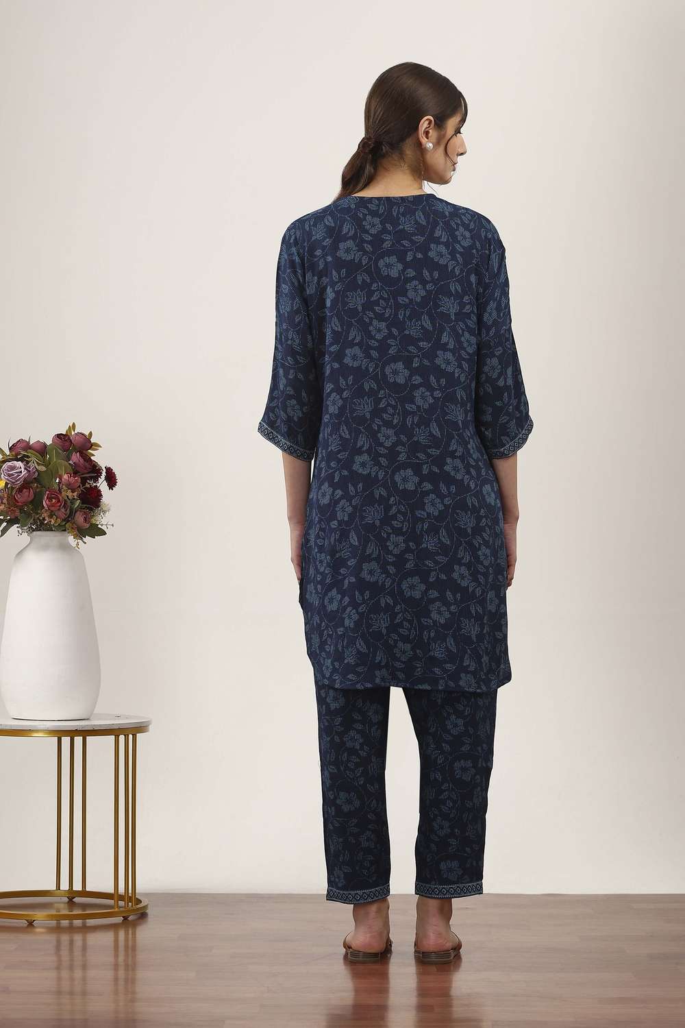 Textured-Viscose-Women-s-Festive-Wear-Kurta-Set