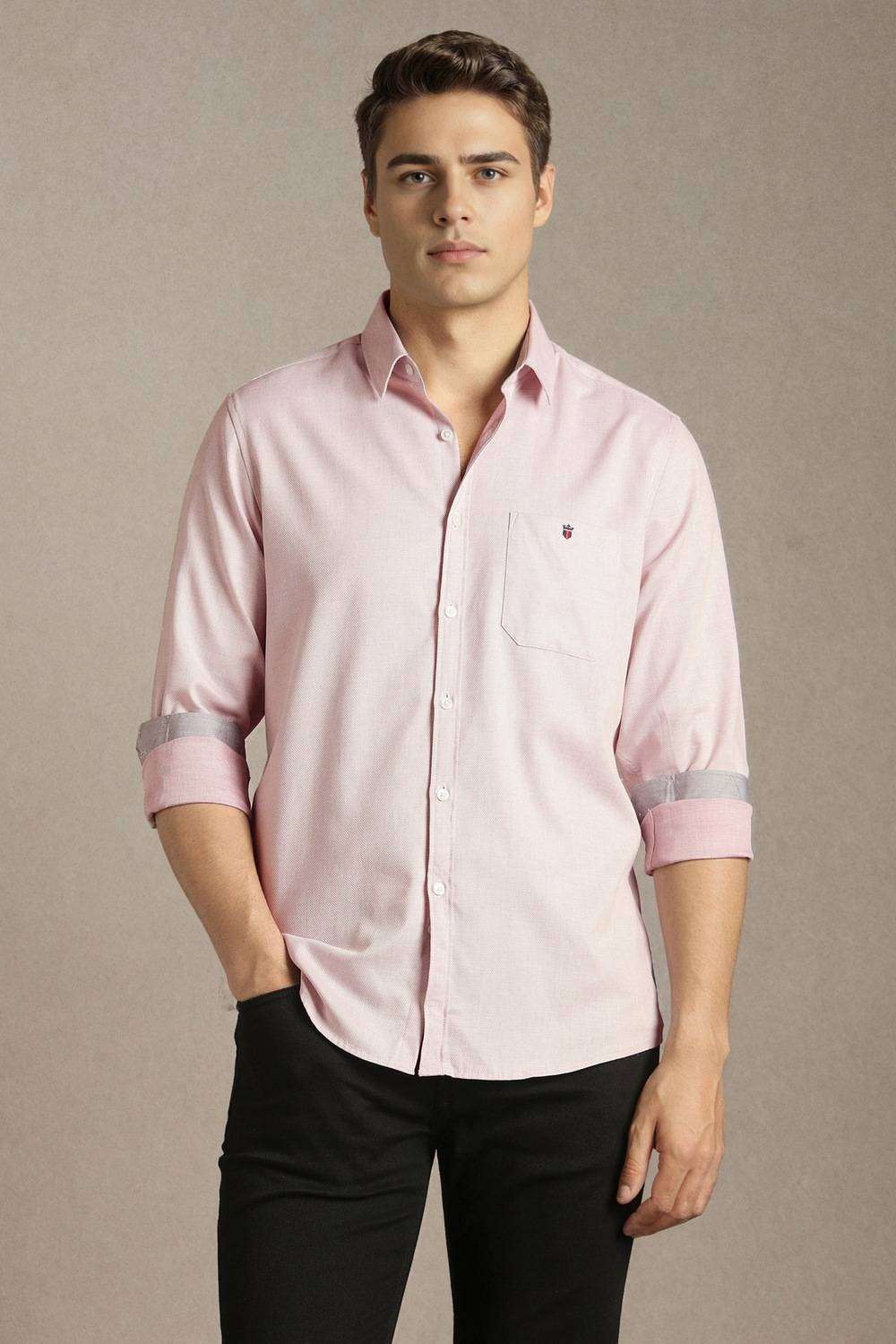 Textured-Cotton-Slim-Fit-Men-Casual-Wear-Shirt