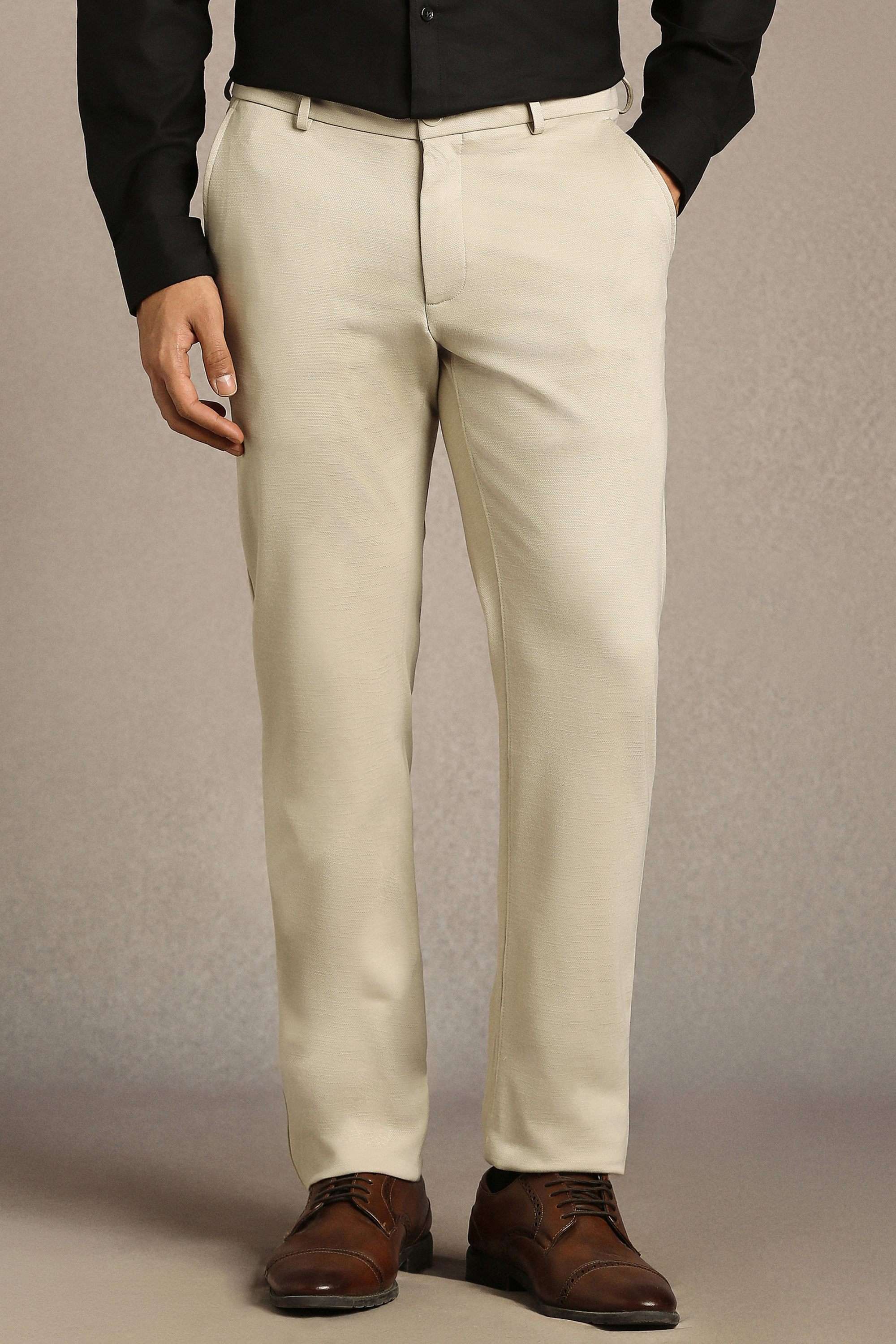 Solid-Blended-Fabric-Tapered-Fit-Men-s-Casual-Trousers