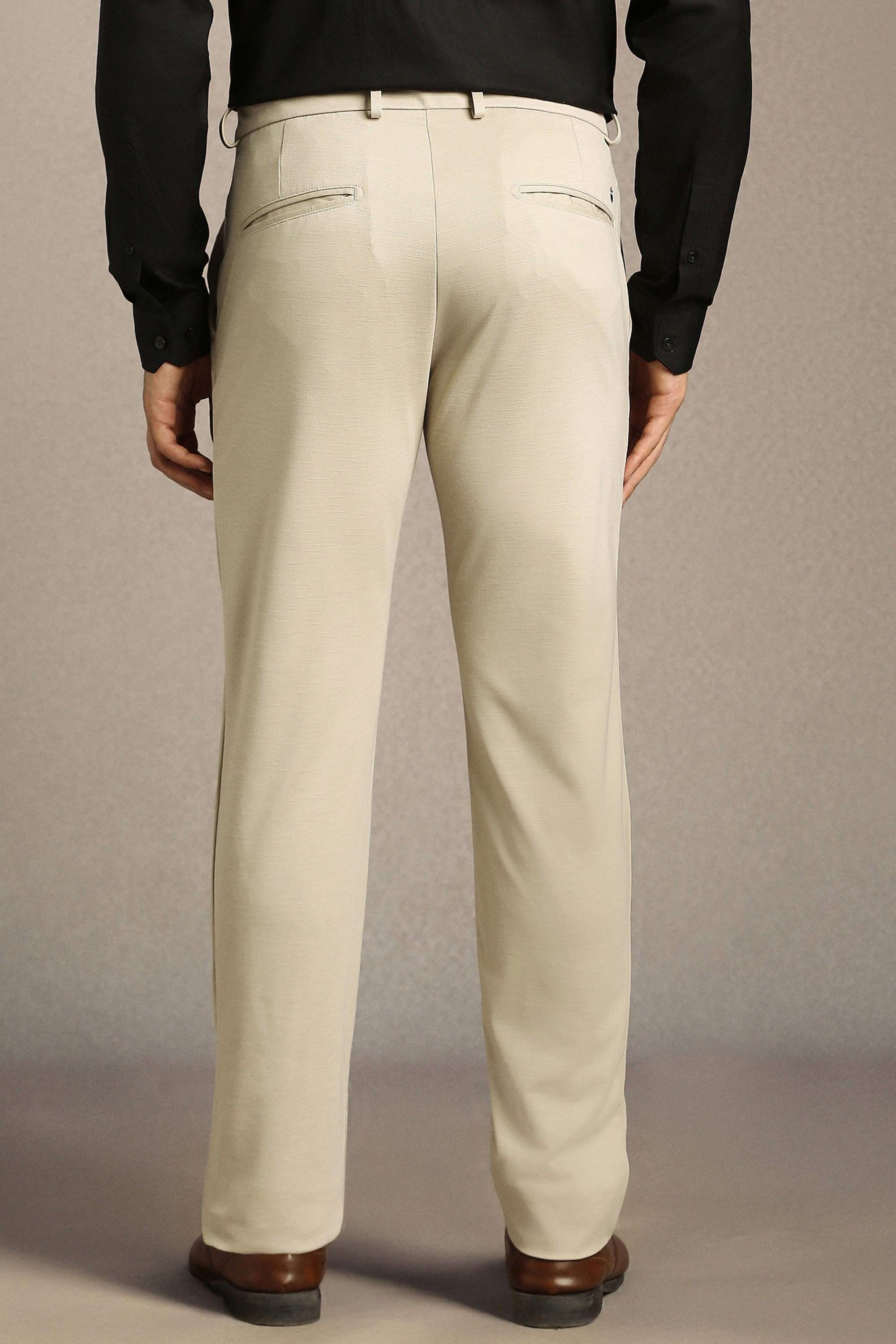 Solid-Blended-Fabric-Tapered-Fit-Men-s-Casual-Trousers