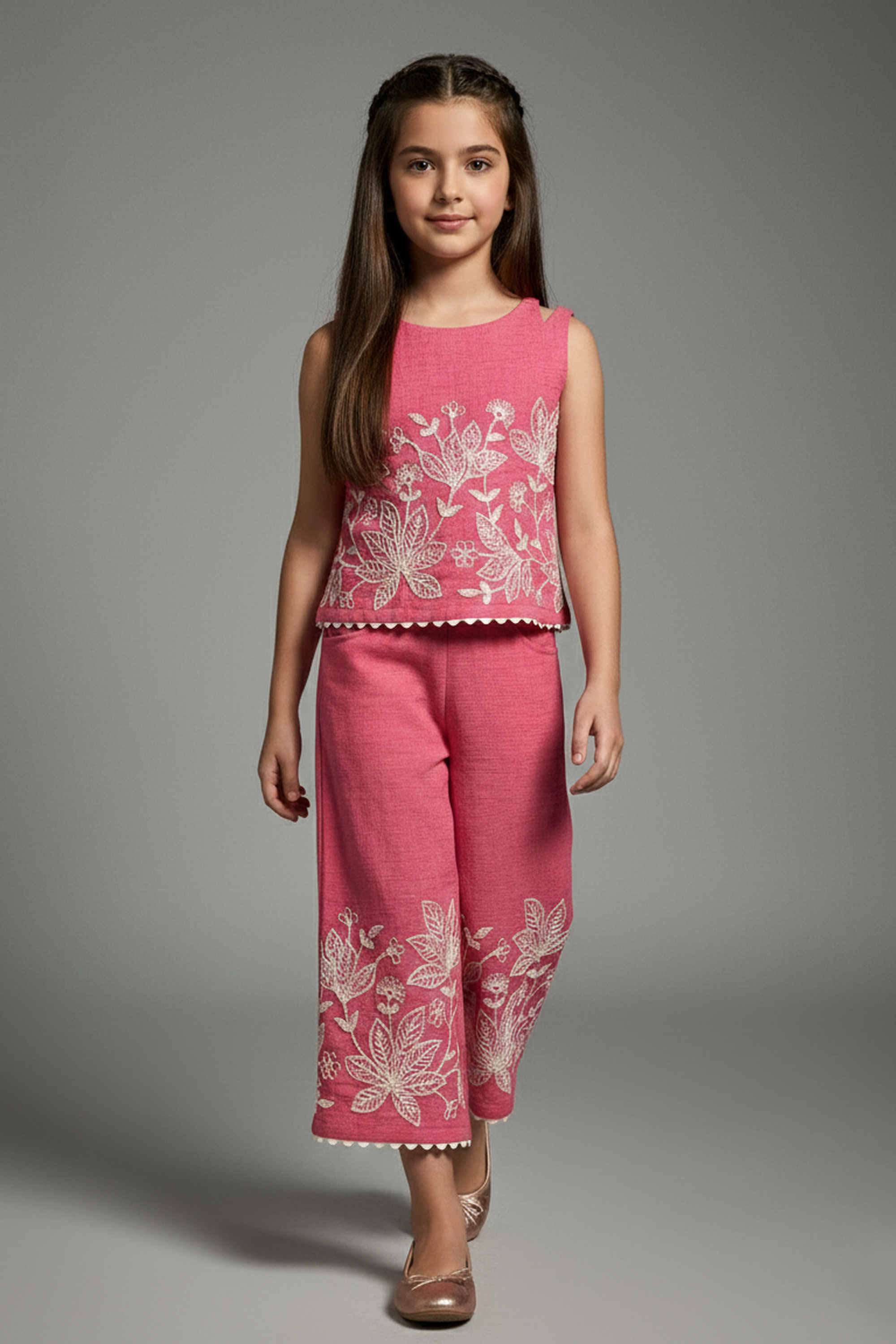 Embroidered-Polyester-Regular-Fit-Girls-Capris