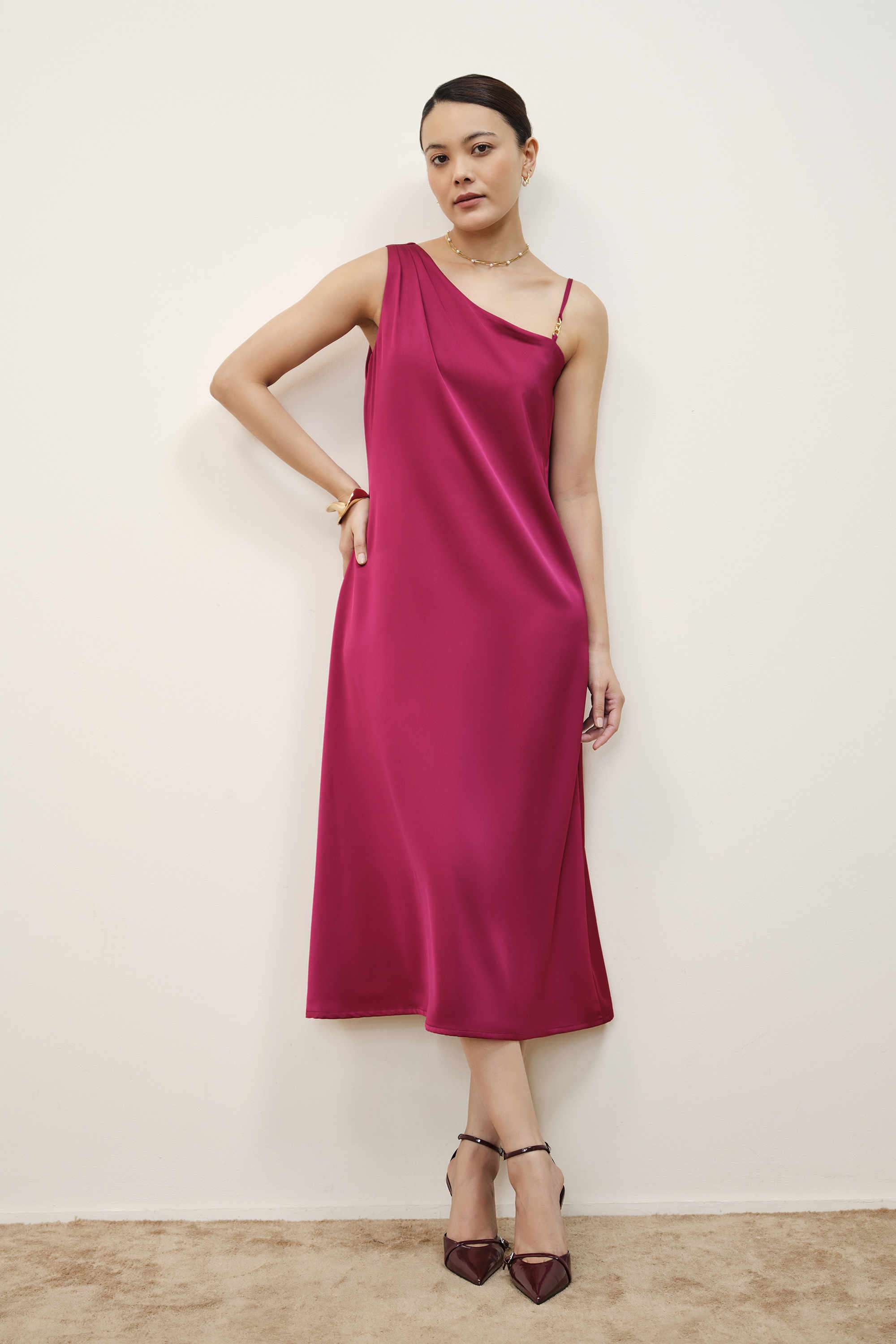 and Solid Polyester One Shoulder Women's Dress-picture-33