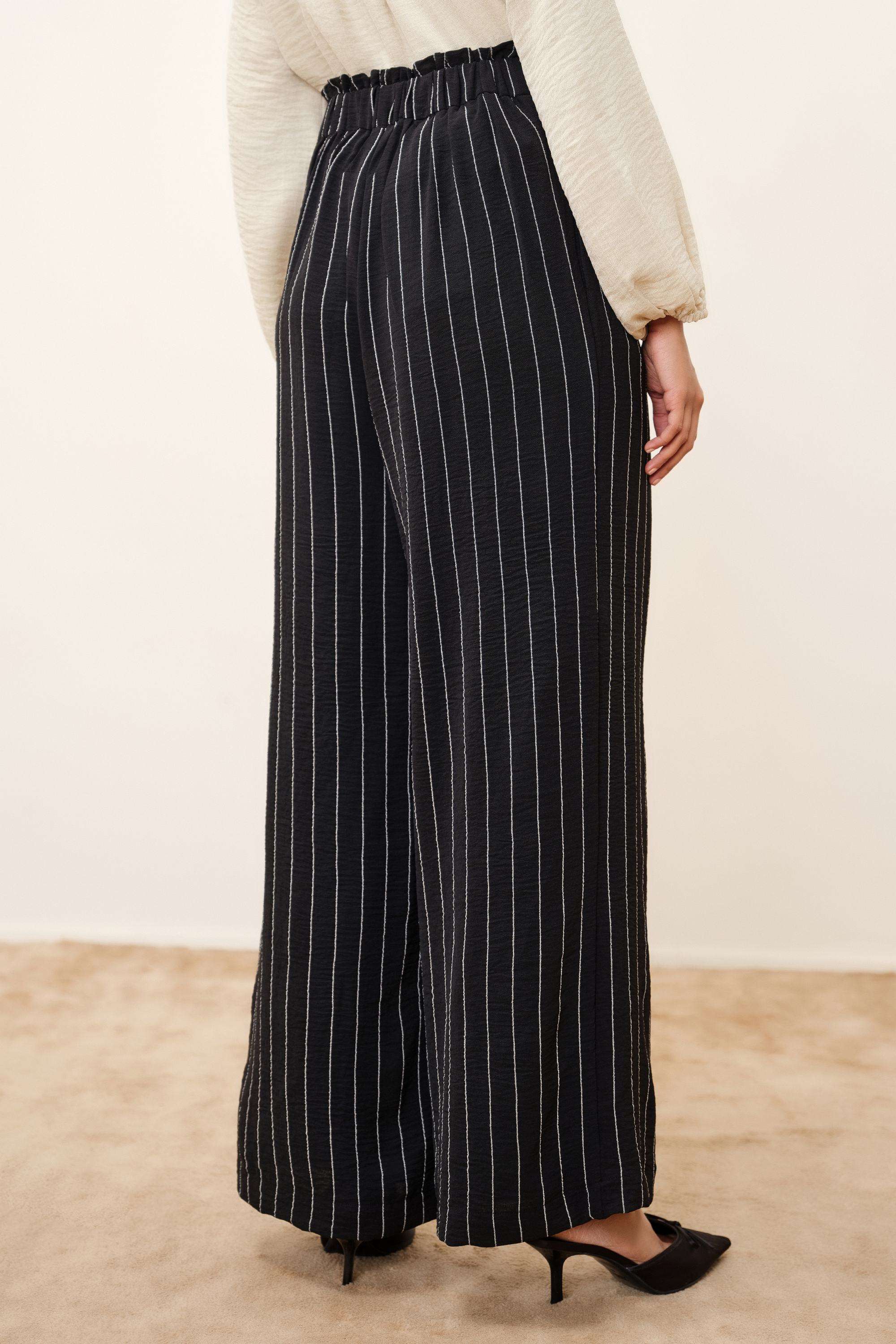Mid-Rise-Blended-Fabric-Regular-Fit-Women-s-Trousers