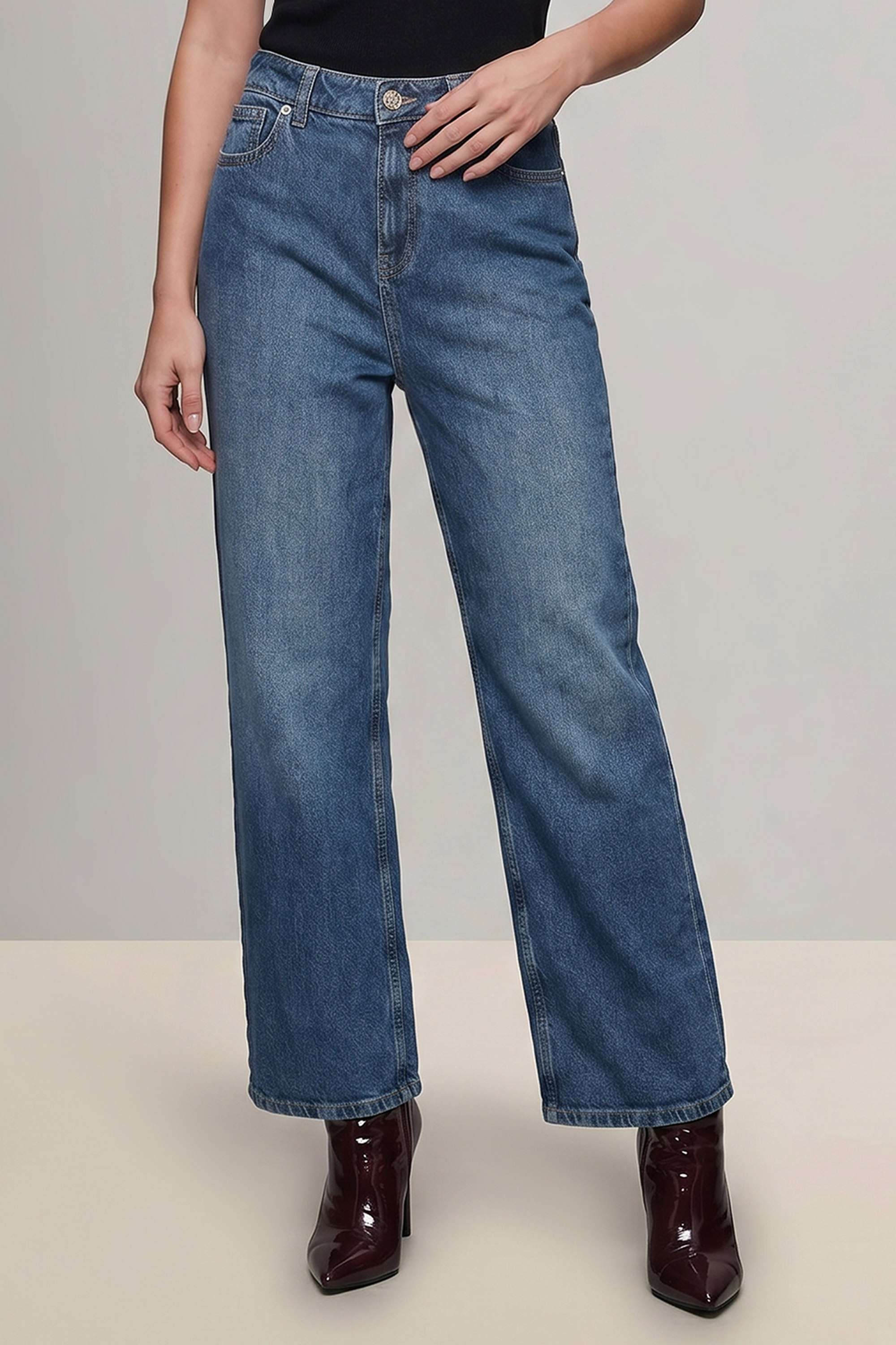 vero moda Solid Blended Fabric Regular Fit Women's Jeans-picture-18