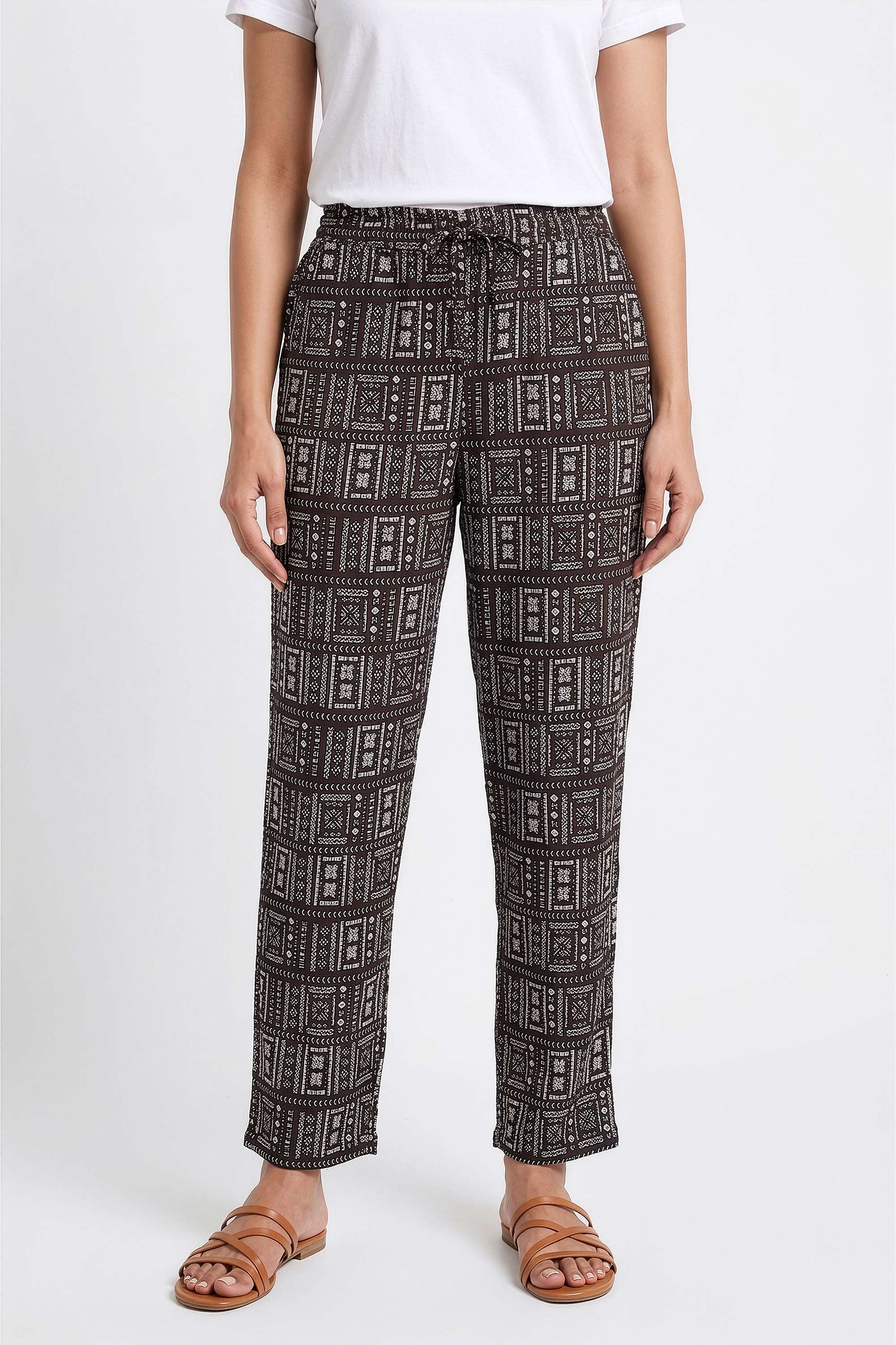 intune Printed Rayon Ankle Length Woven Women Pyjama Capri Co-Ord Set-picture-19