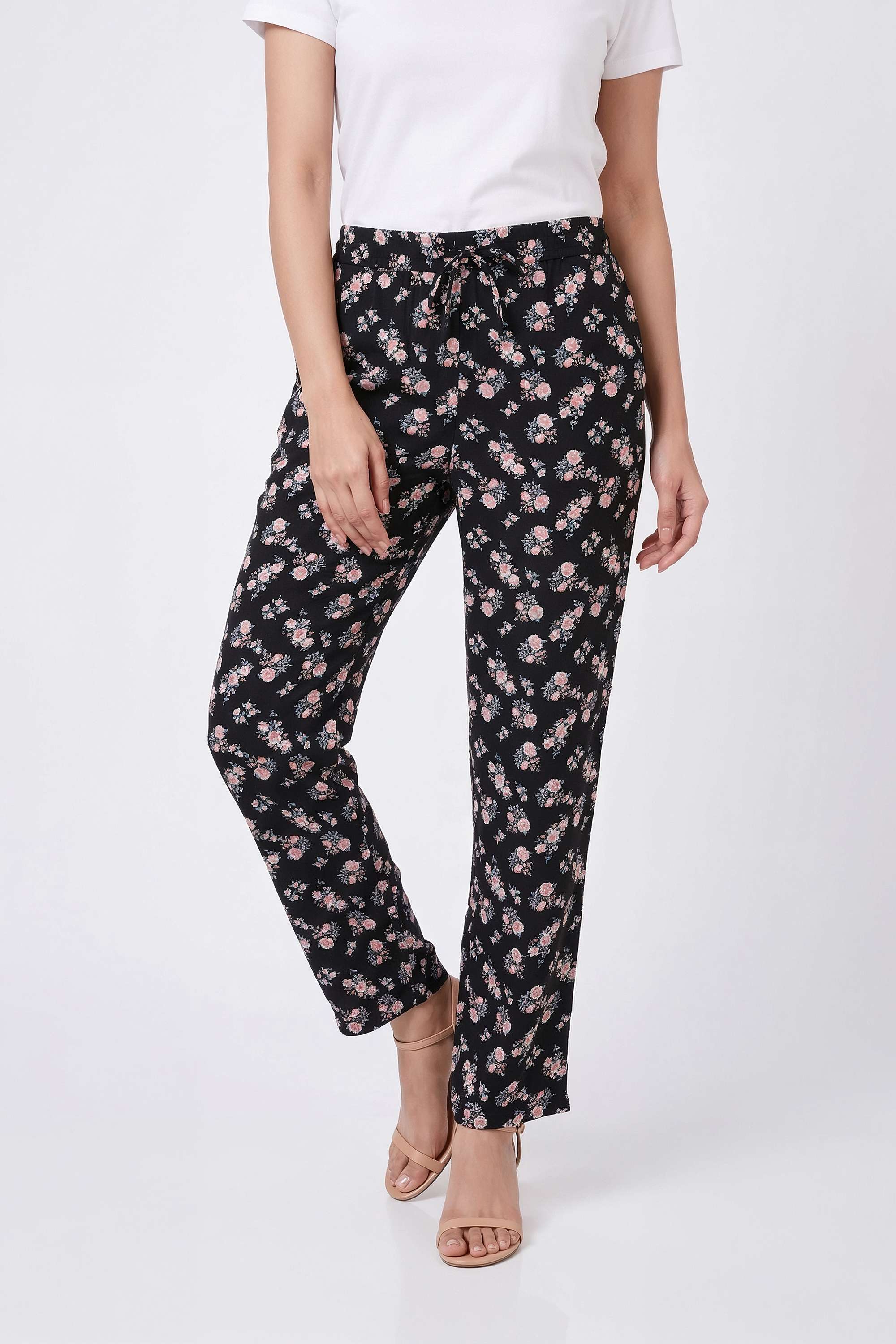 intune Printed Rayon Ankle Length Woven Women Pyjama Capri Co-Ord Set-picture-20