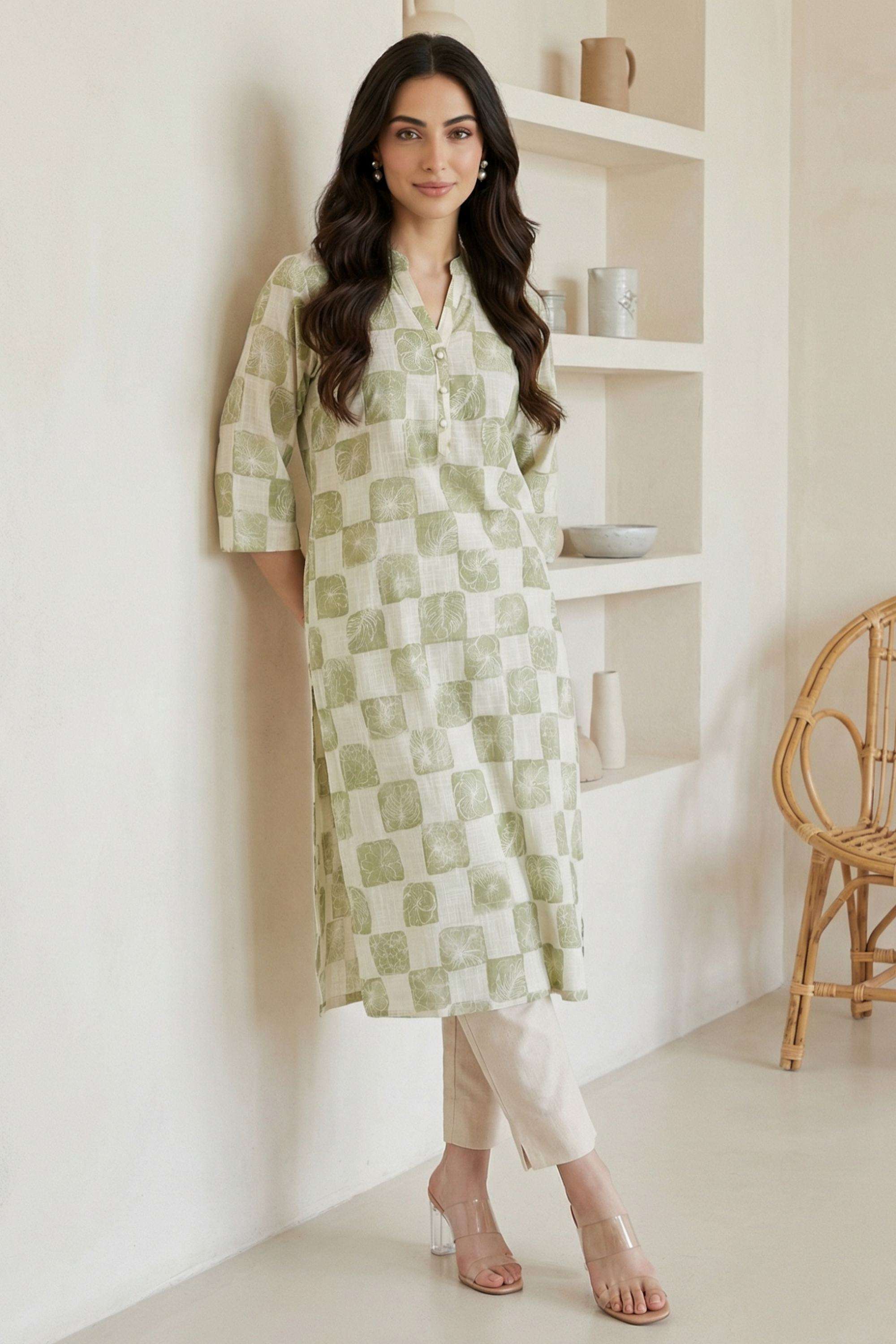 Checks-Cotton-Round-Neck-Women-s-Festive-Wear-Kurta
