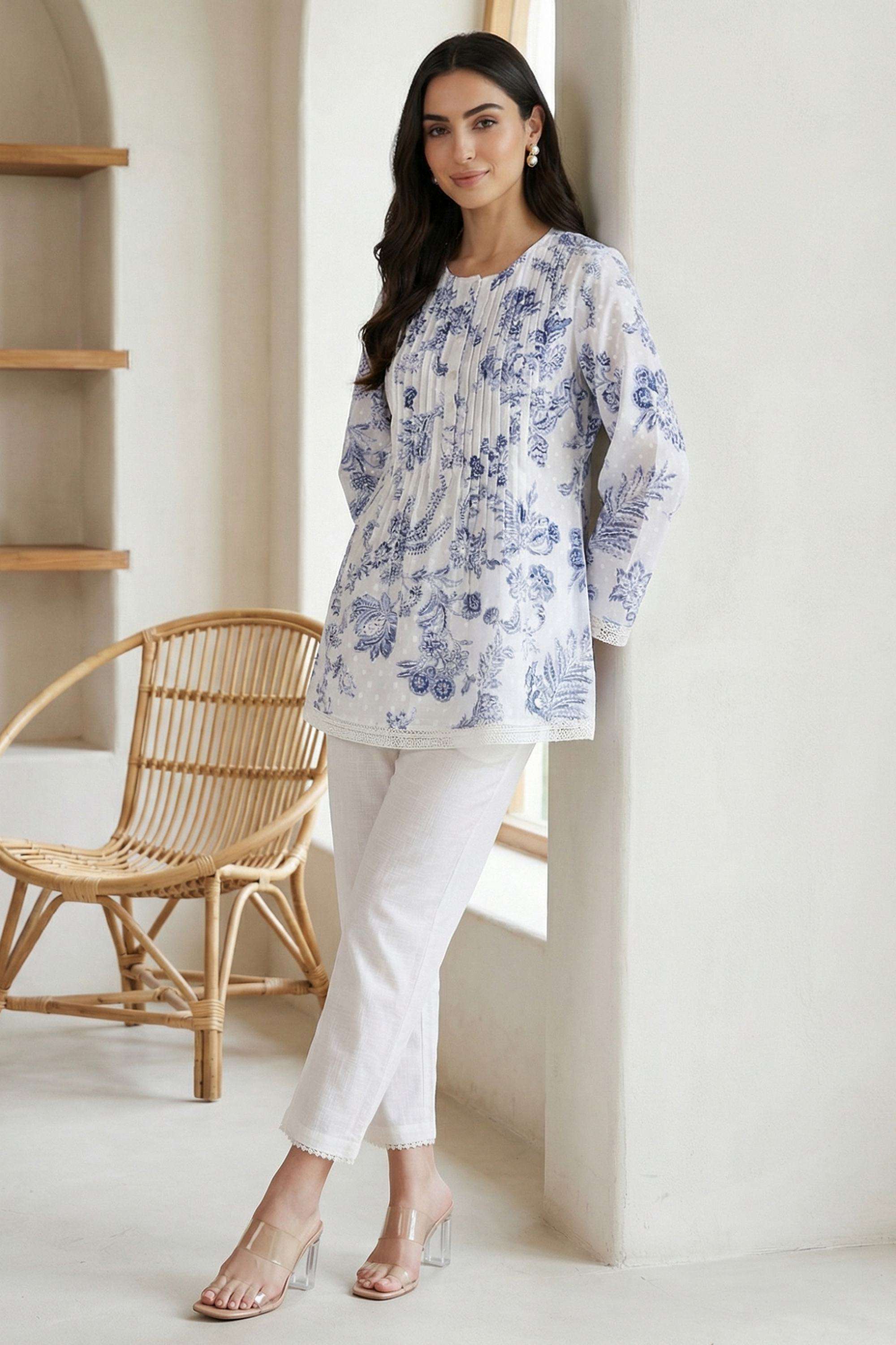 Floral-Blended-Fabric-Round-Neck-Women-s-Top