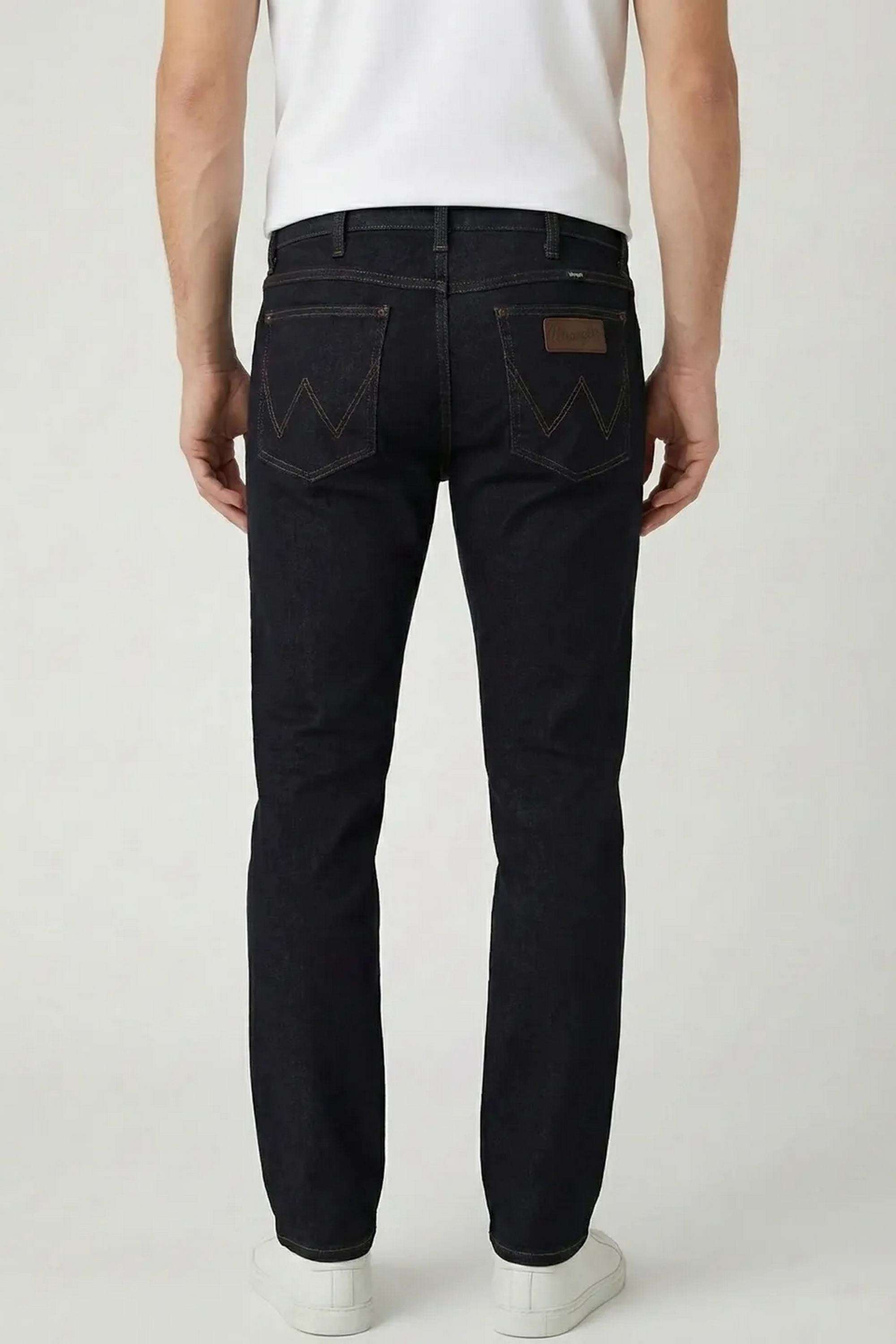 Solid-Blended-Fabric-Regular-Fit-Men-s-Jeans